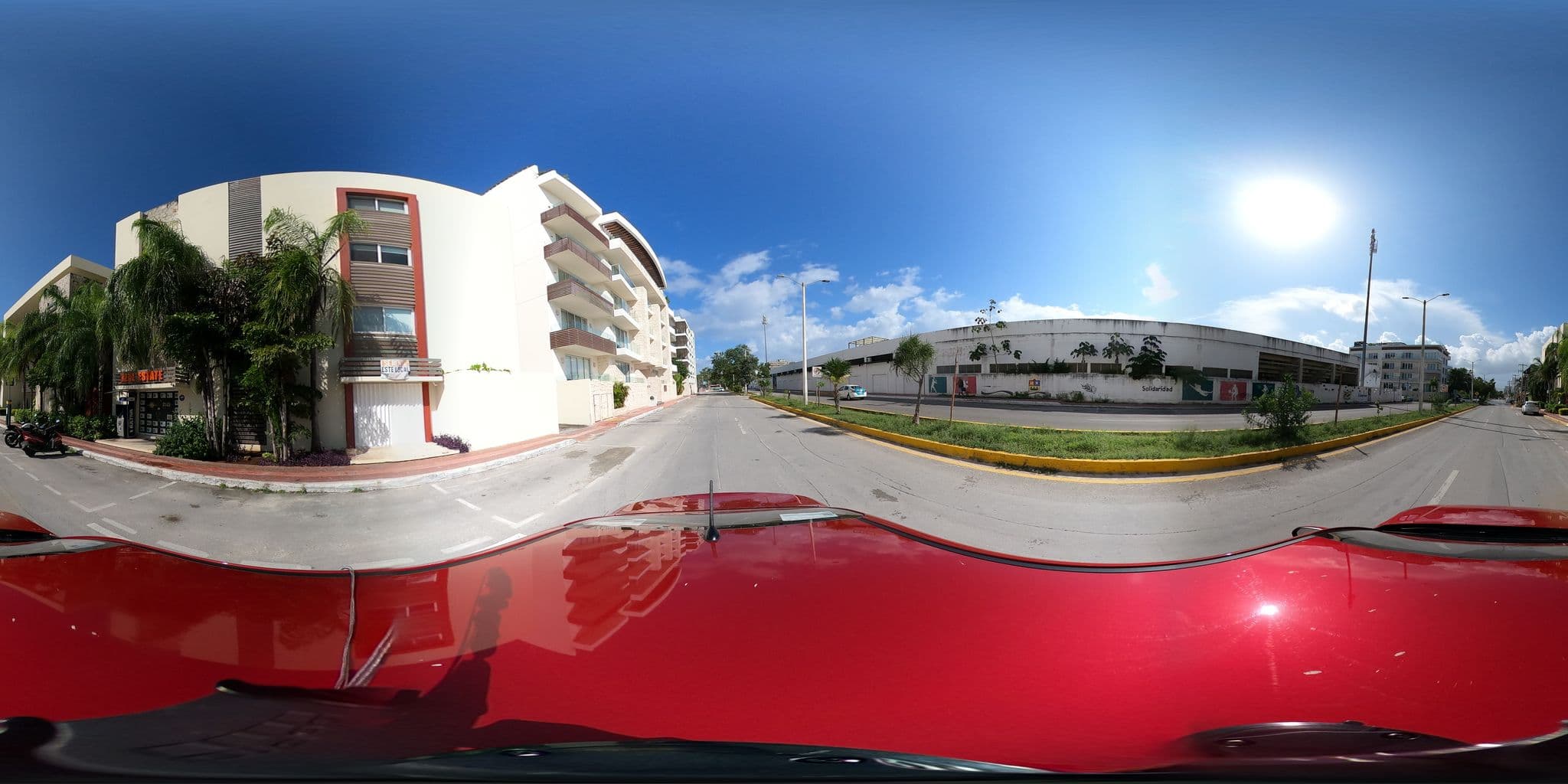 Street view near Luxury Coral Dream, Playa del Carmen — © innerpace360 (CC BY-SA · Mapillary)