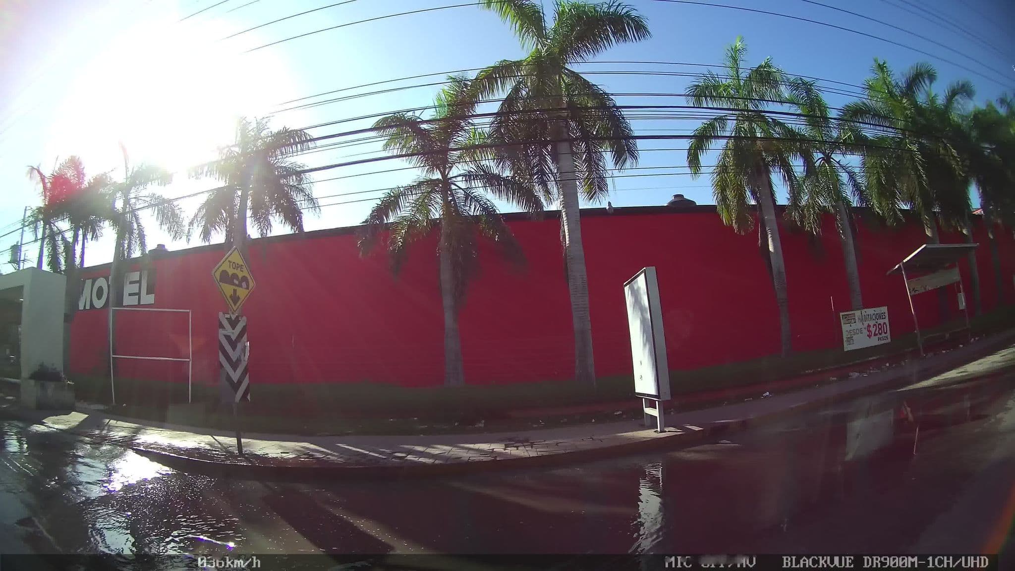 Street view near Rumayor, Playa del Carmen