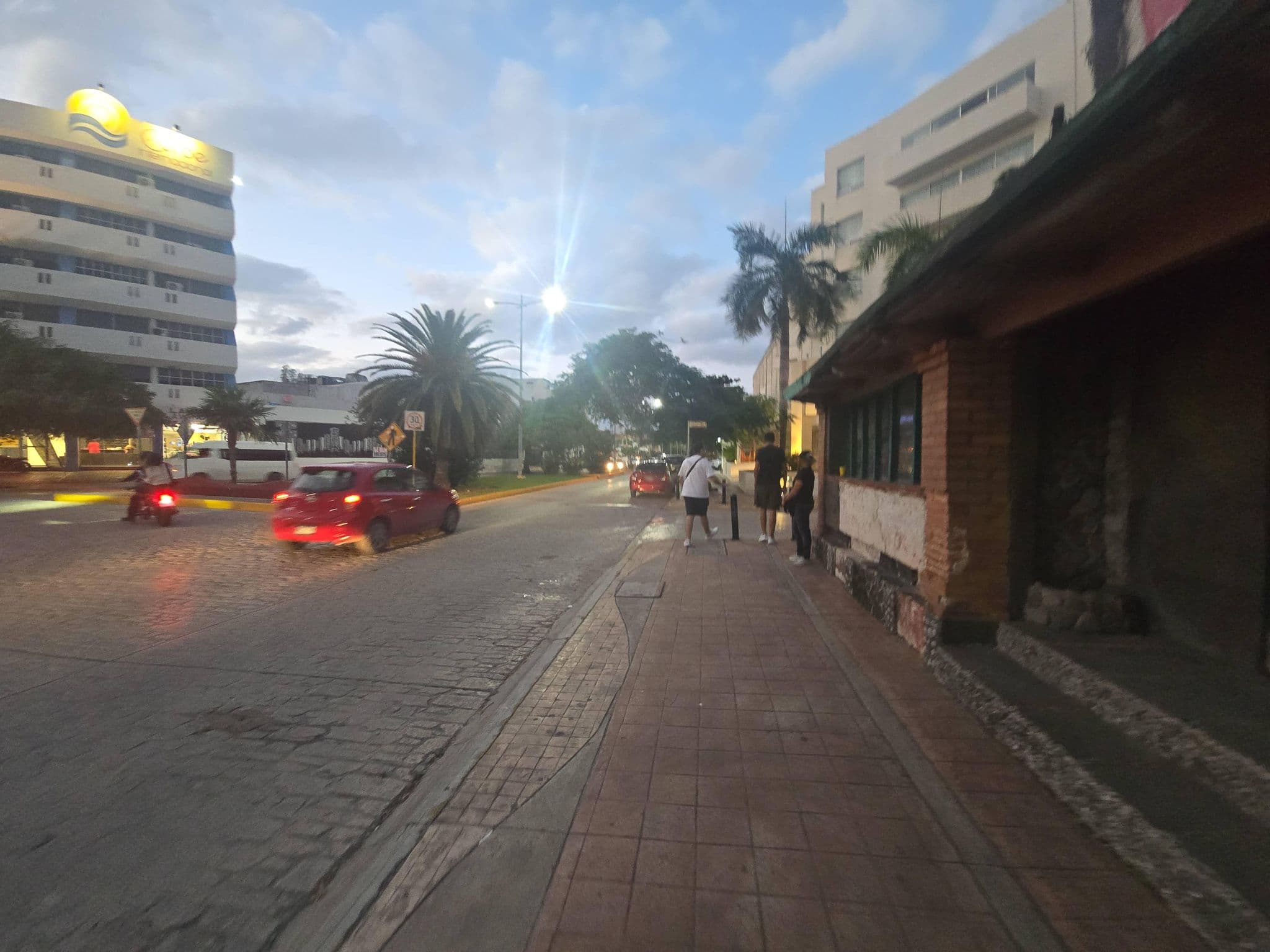 Street view near Hotel Adhara Express, Cancún — © calleros (CC BY-SA · Mapillary)