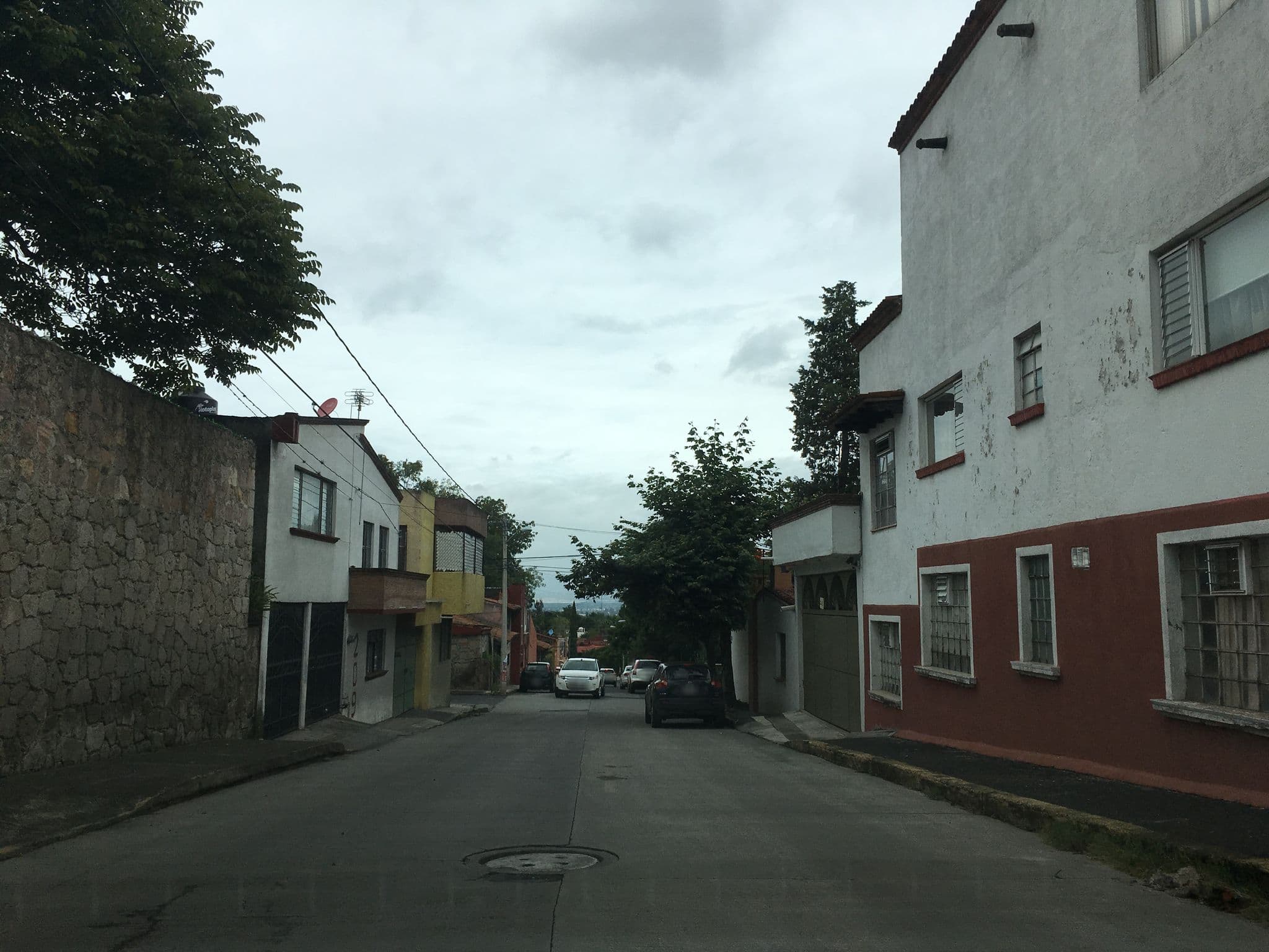 Street view near Hotel Posada Vista Bella, Morelia — © nicovargas (CC BY-SA · Mapillary)