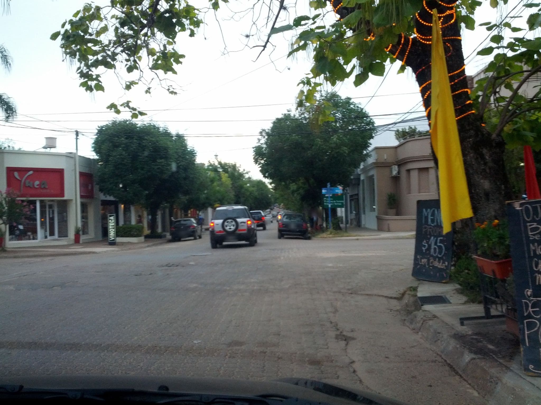 Street view near Ay Rosita, Colón