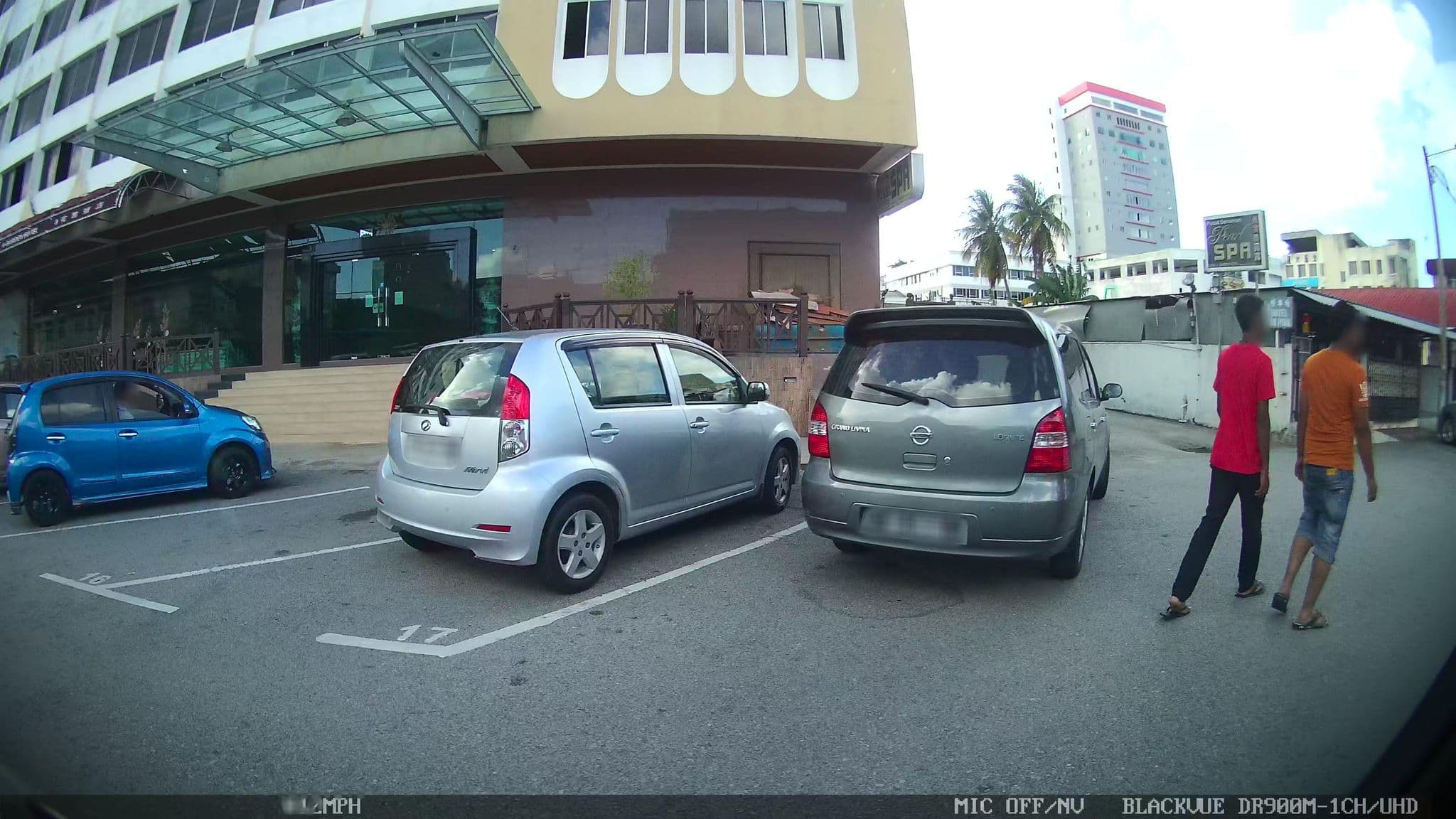 Street view near Garden Hotel, Batu Pahat — © kaart5 (CC BY-SA · Mapillary)