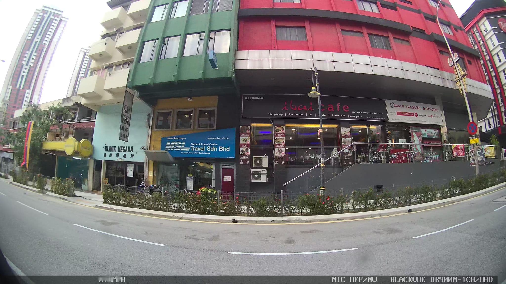 Street view near Sani Hotel, Kampung Baru — © kaart_3 (CC BY-SA · Mapillary)
