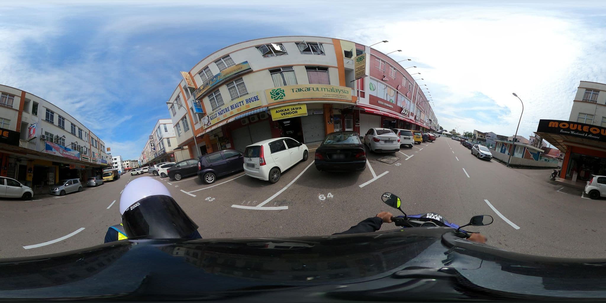 Street view near Muara Inn, Mersing — © ahlang2 (CC BY-SA · Mapillary)