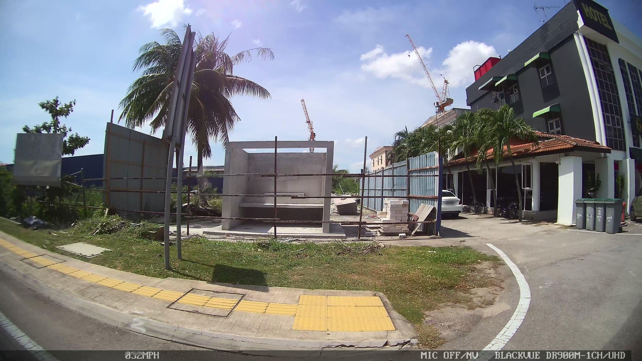 Street view near Habour Inn, Ujong Pasir — © kaart_3 (CC BY-SA · Mapillary)