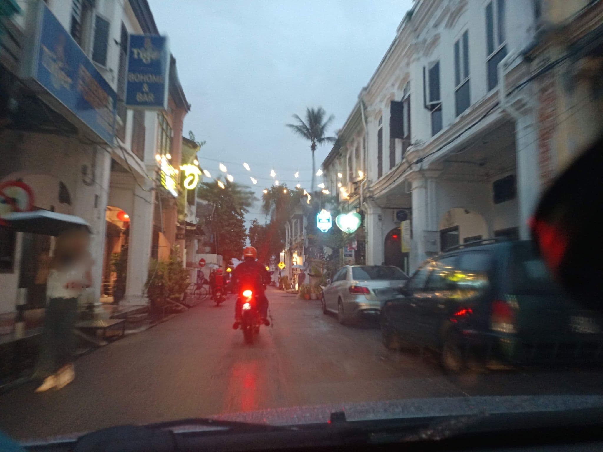 Street view near Wai Hai Hotel, George Town