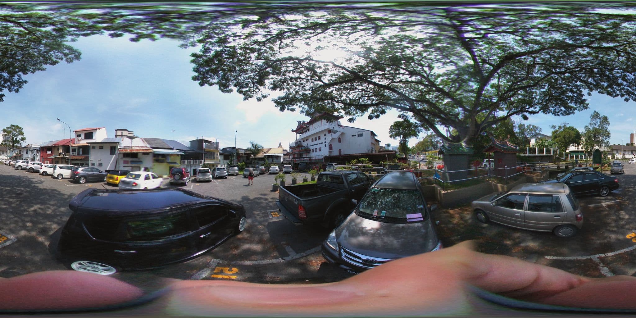 Street view near Threehouse B&B, Kuching
