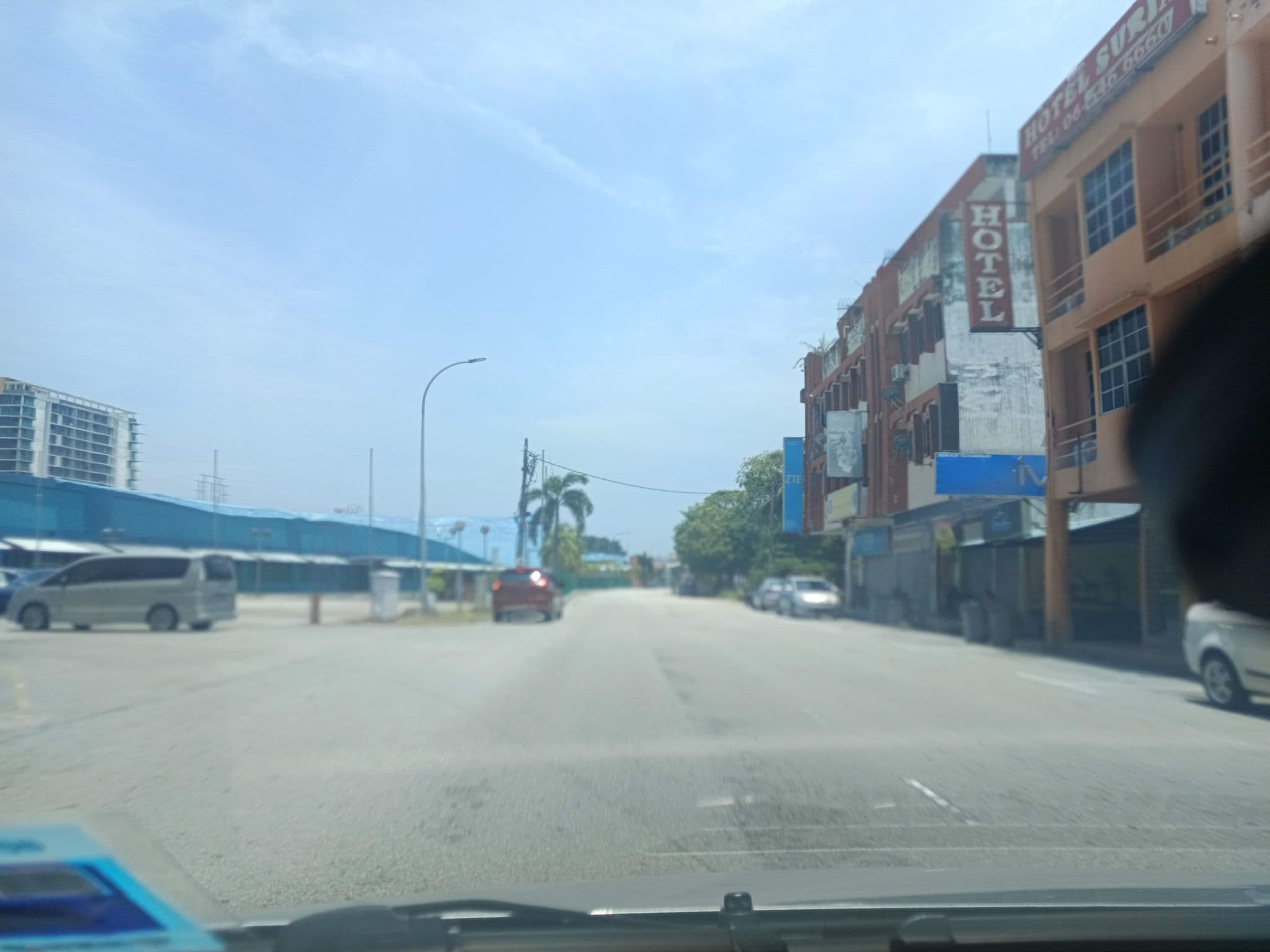 Street view near Hotel Suria, Port Dickson — © YikQin (CC BY-SA · Mapillary)