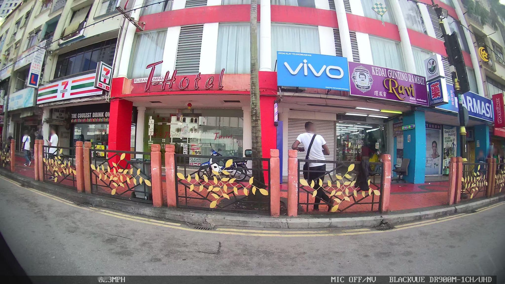 Street view near T Hotel, Johor Bahru — © kaart_3 (CC BY-SA · Mapillary)