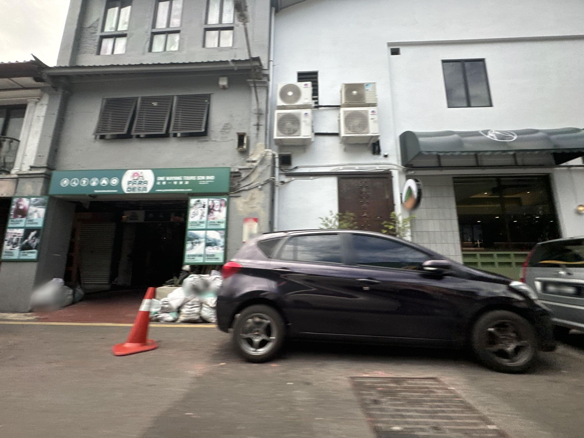 Street view near The Radioman Heritage Hostel, Kuching
