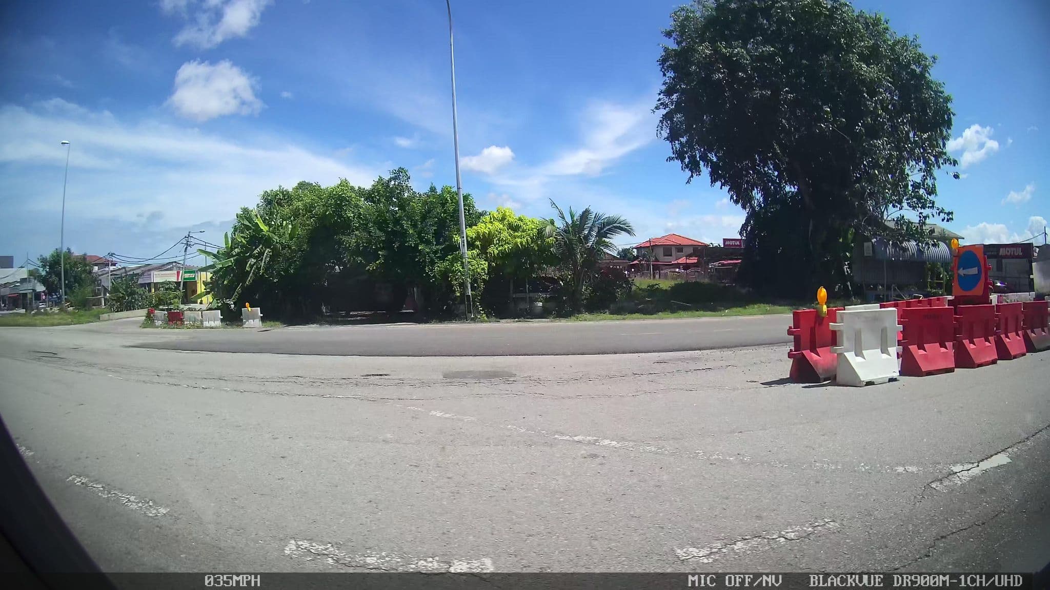 Street view near Guest House Wong Corner, Sekinchan — © kaart_1 (CC BY-SA · Mapillary)