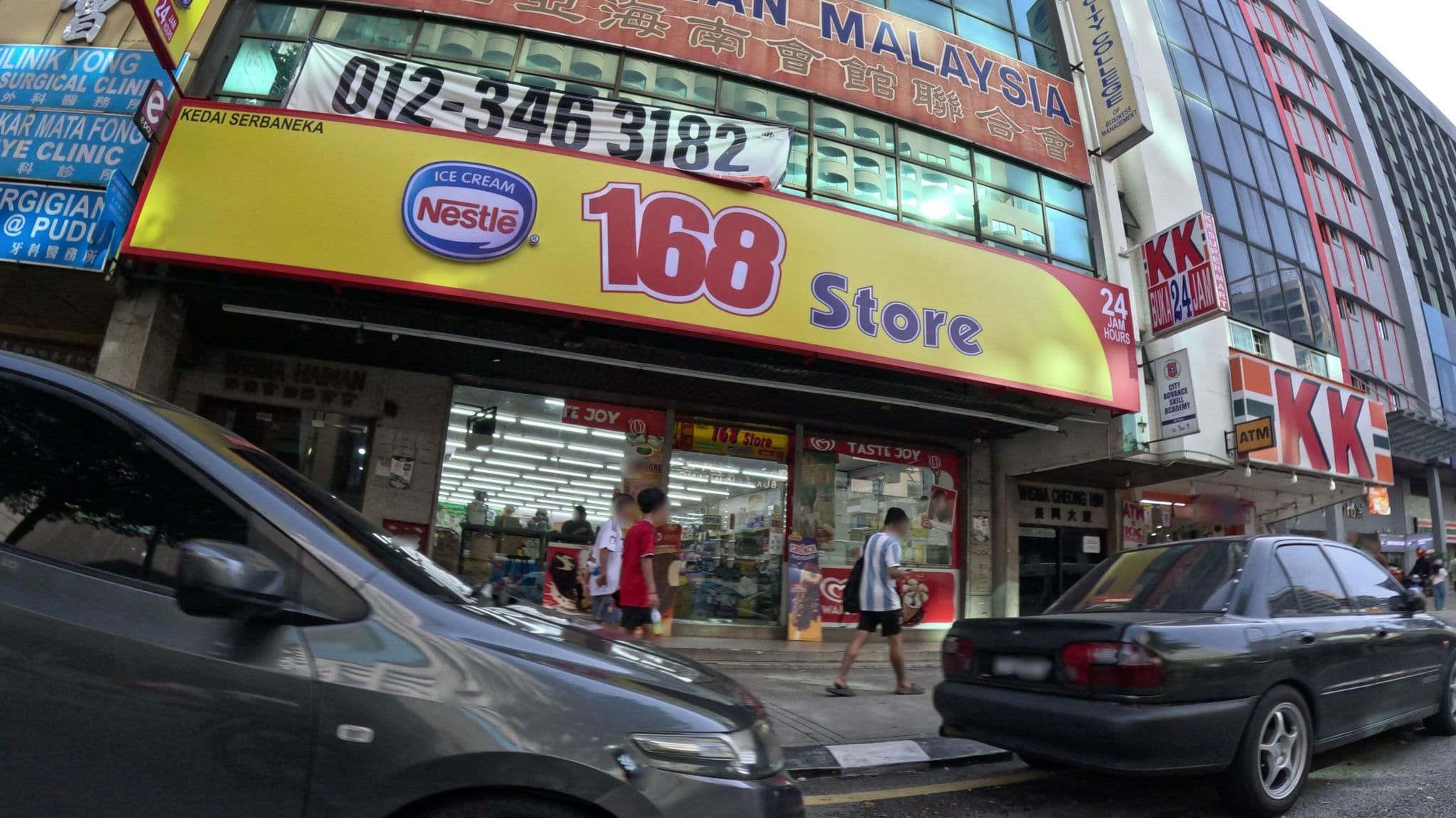 Street view near My Hotel @ Bukit Bintang, Bukit Bintang — © shanmugam (CC BY-SA · Mapillary)
