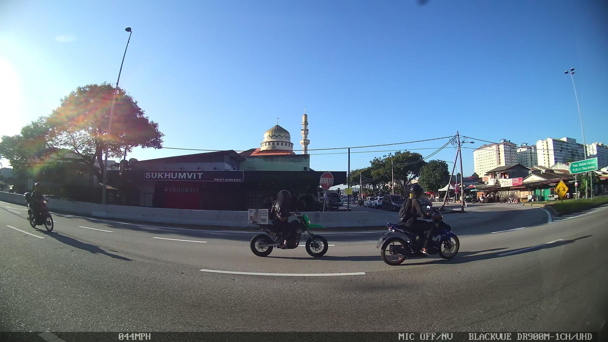 Street view near PJ Homestay, Bandar Sunway — © kaart_1 (CC BY-SA · Mapillary)