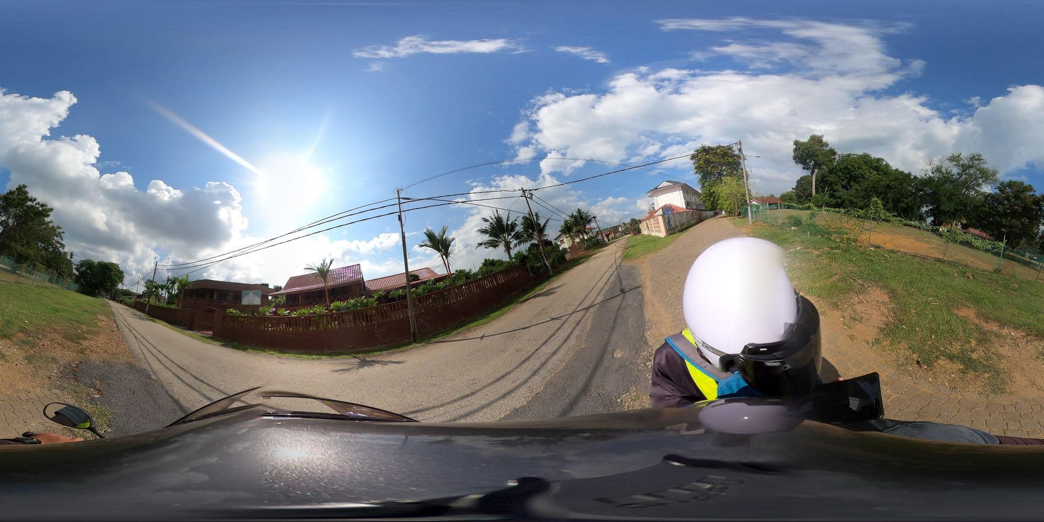 Street view near Zee Villa, Kampung Teluk Kemang — © ahlang2 (CC BY-SA · Mapillary)