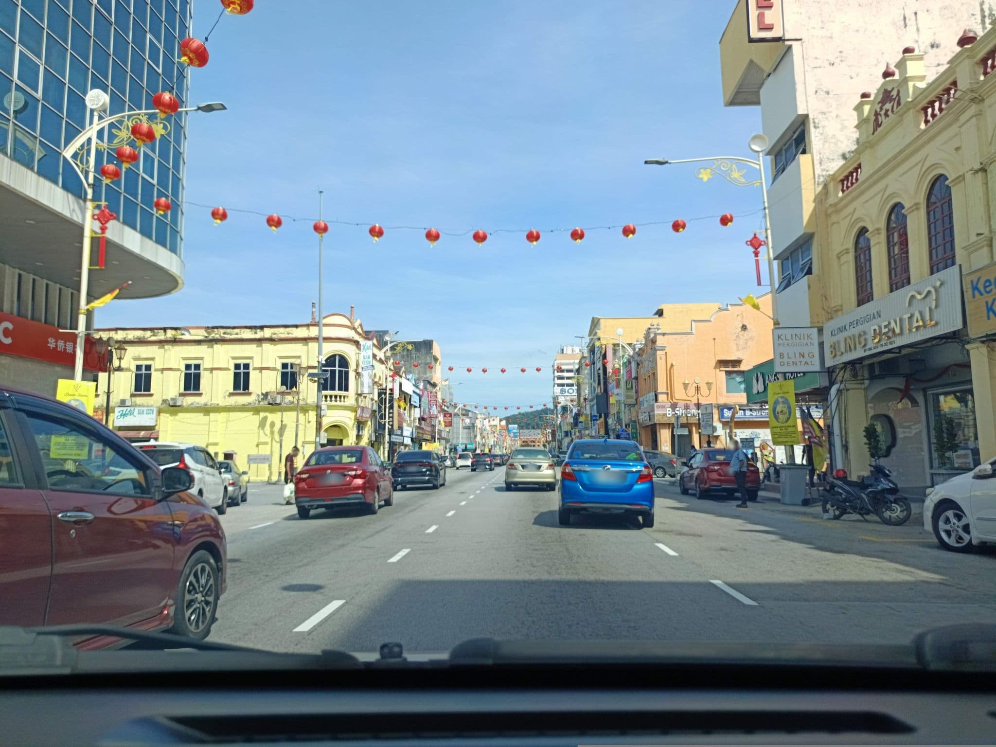 Street view near Angsa Hotel, Seremban — © YikQin (CC BY-SA · Mapillary)