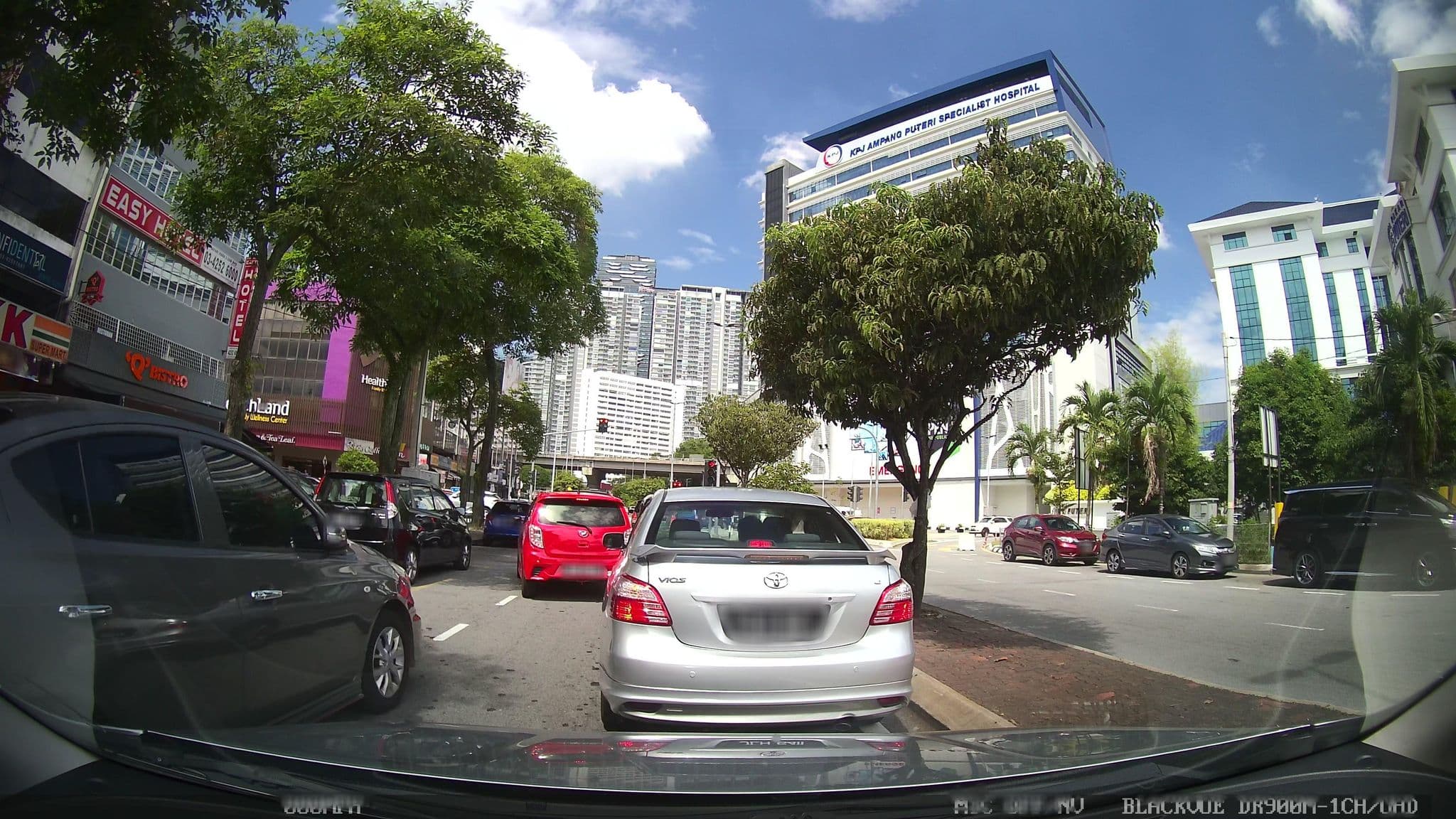 Street view near easyHotel, Ampang — © kaart_3 (CC BY-SA · Mapillary)