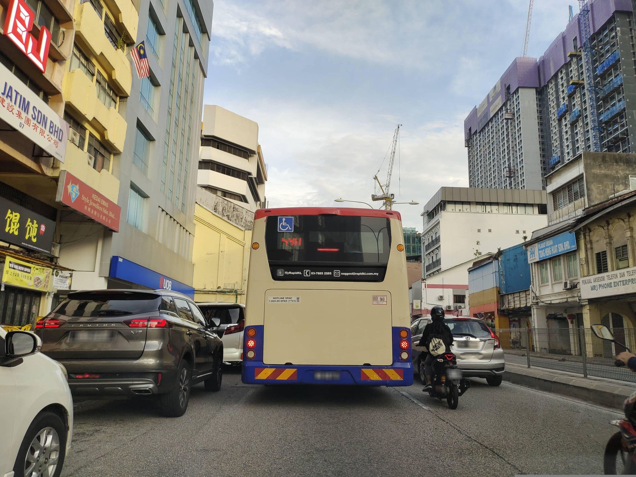 Street view near Bintang, Pudu — © zh9567 (CC BY-SA · Mapillary)