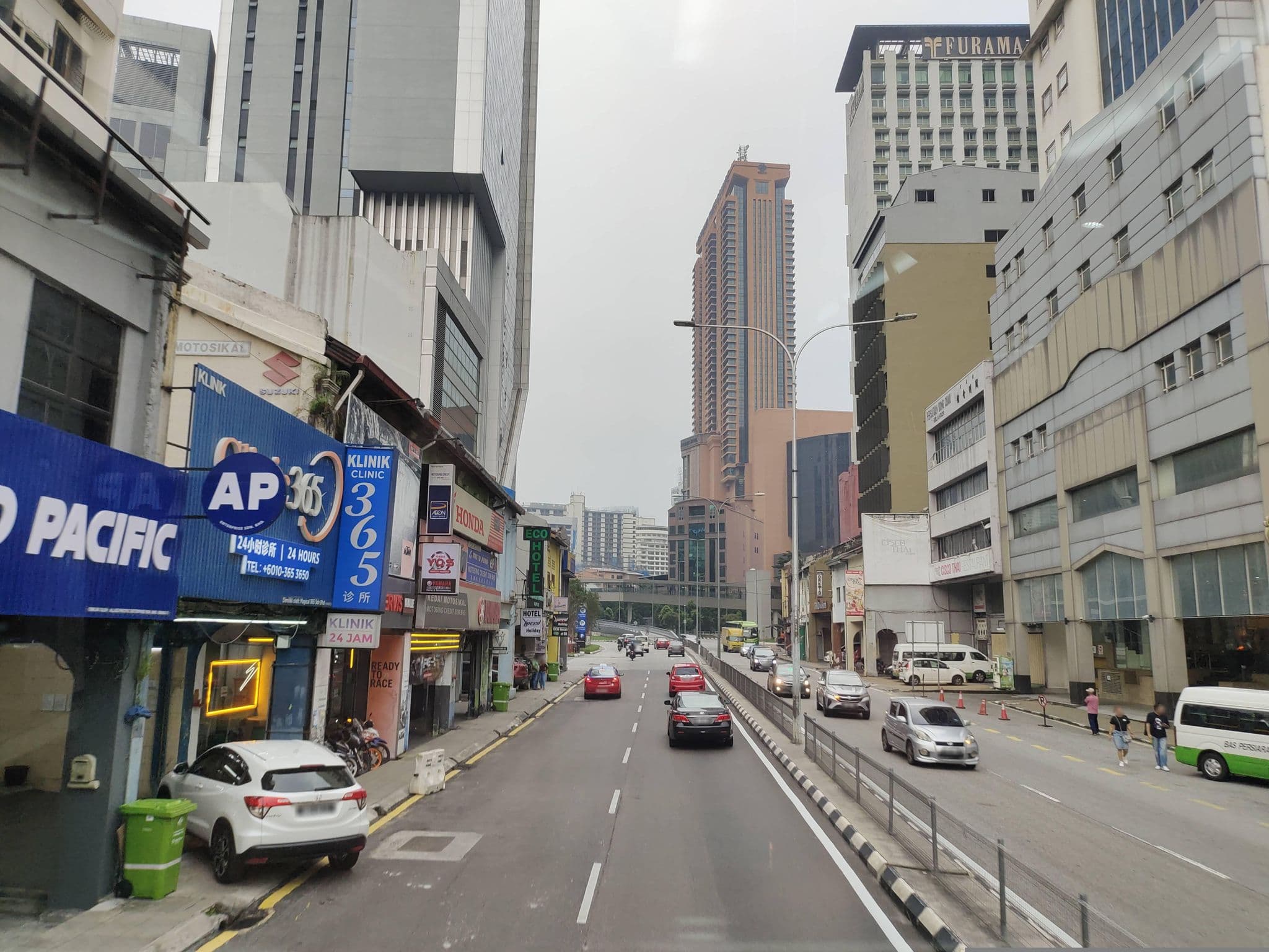 Street view near YY318 Hotel, Bukit Bintang — © zh9567 (CC BY-SA · Mapillary)