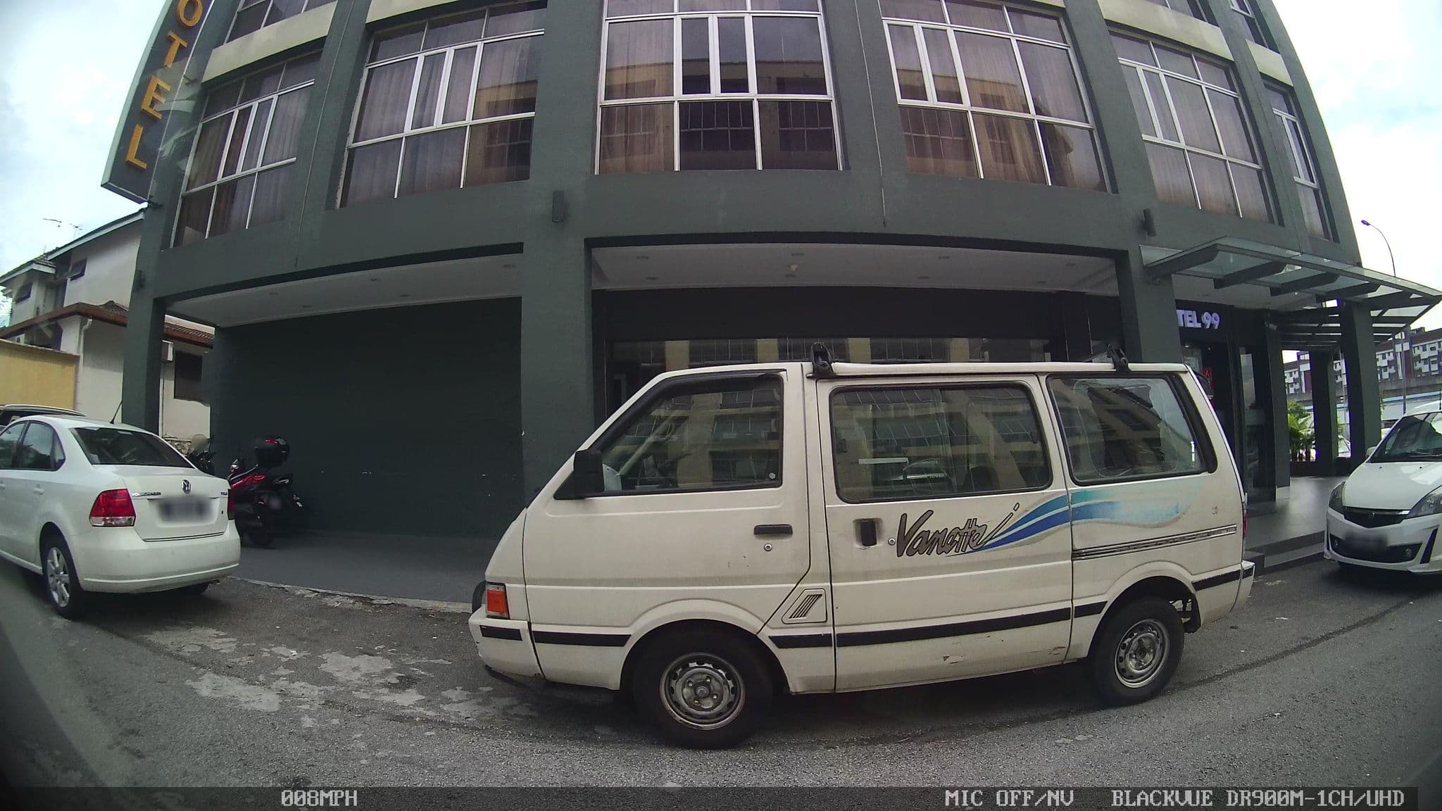 Street view near Hotel 99 Kelana Jaya, Petaling Jaya — © kaart_1 (CC BY-SA · Mapillary)