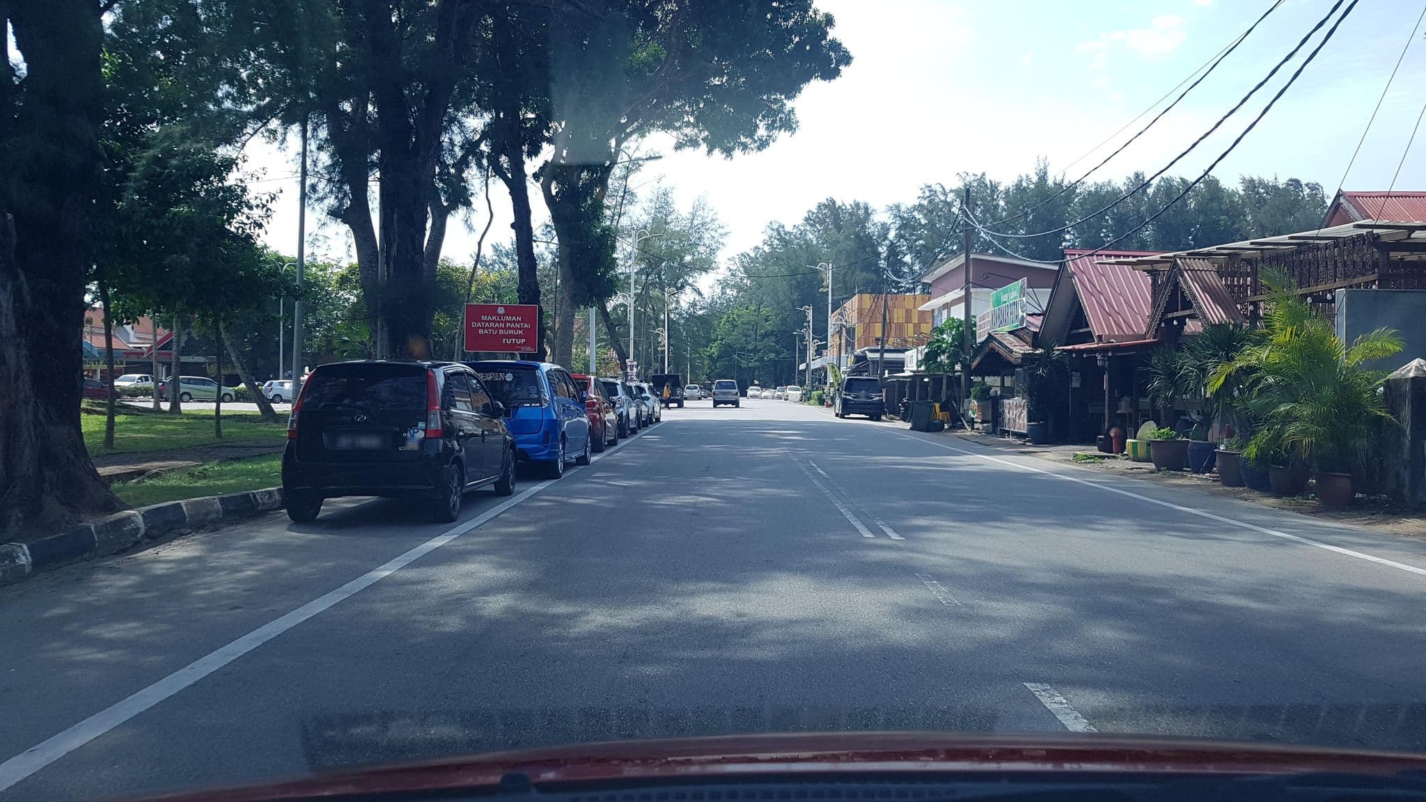 Street view near Rumoh Kayu Bed & Breakfast, Kuala Terengganu — © aaronshenhao (CC BY-SA · Mapillary)