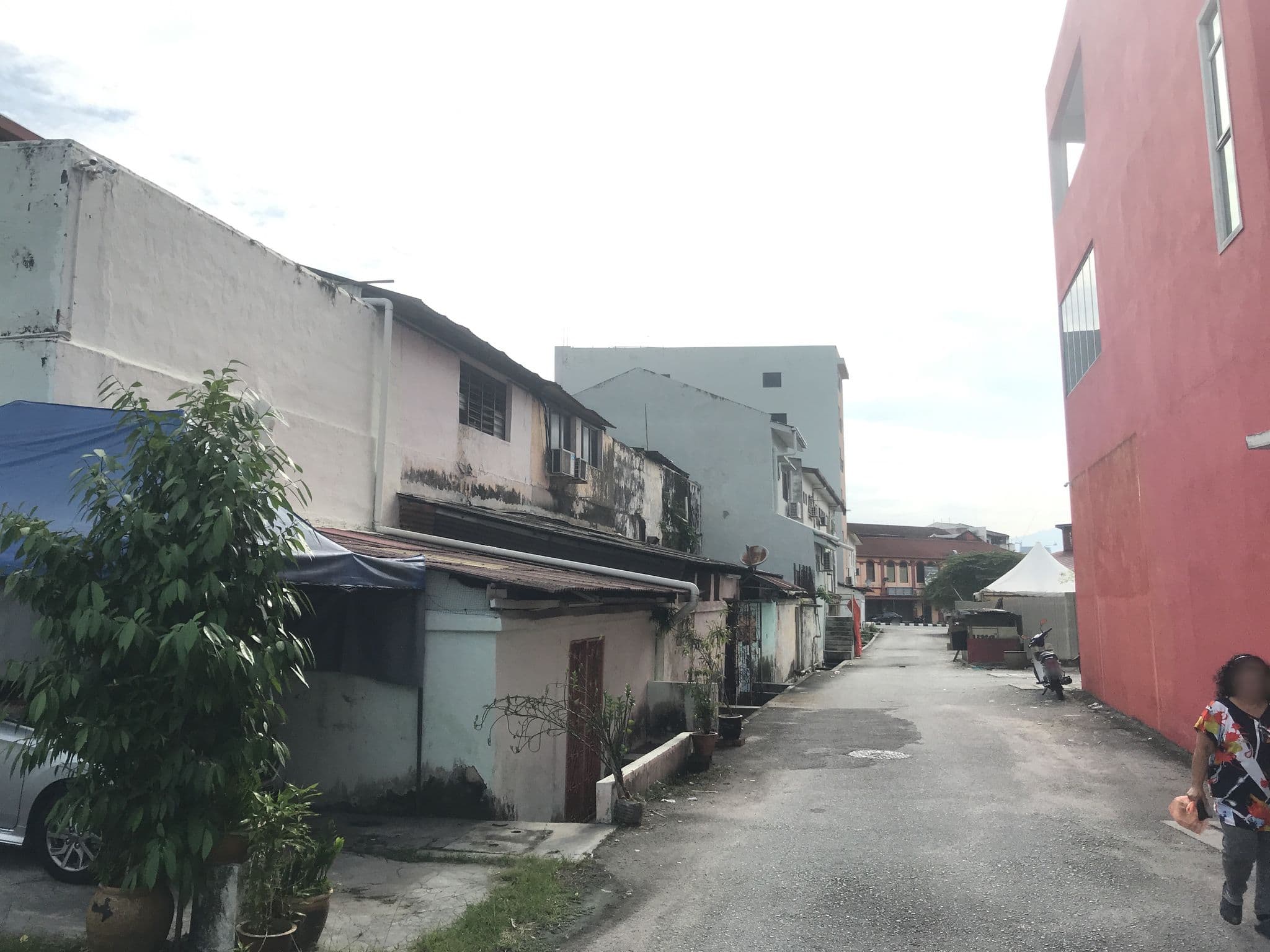Street view near Le’Bug & Boat Backpackers Hostel, Ipoh — © syazwan20 (CC BY-SA · Mapillary)