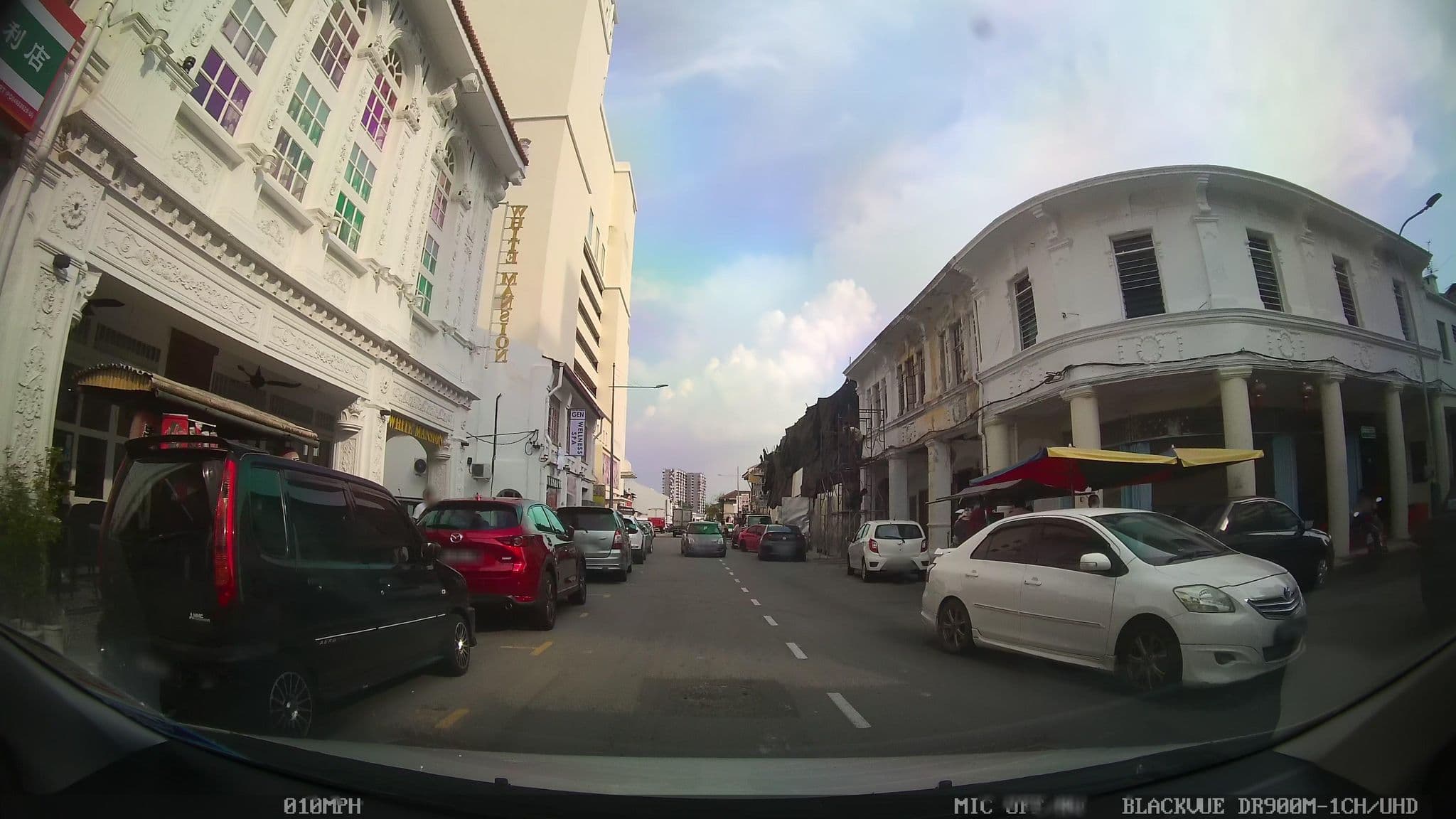 Street view near Dou Houz Hotel, George Town — © kaart_4 (CC BY-SA · Mapillary)