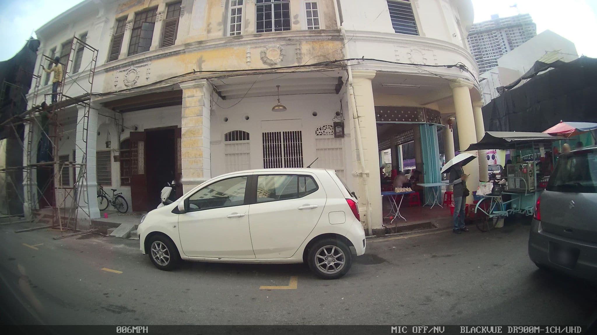 Street view near White Mansion, George Town