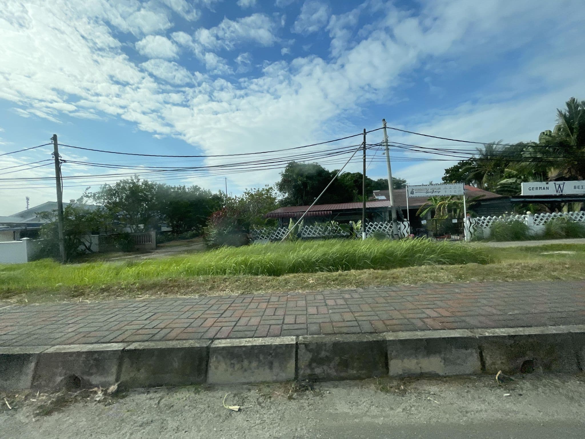 Street view near Wundastay Asylum Guesthouse, Pantai Cenang — © filipb (CC BY-SA · Mapillary)