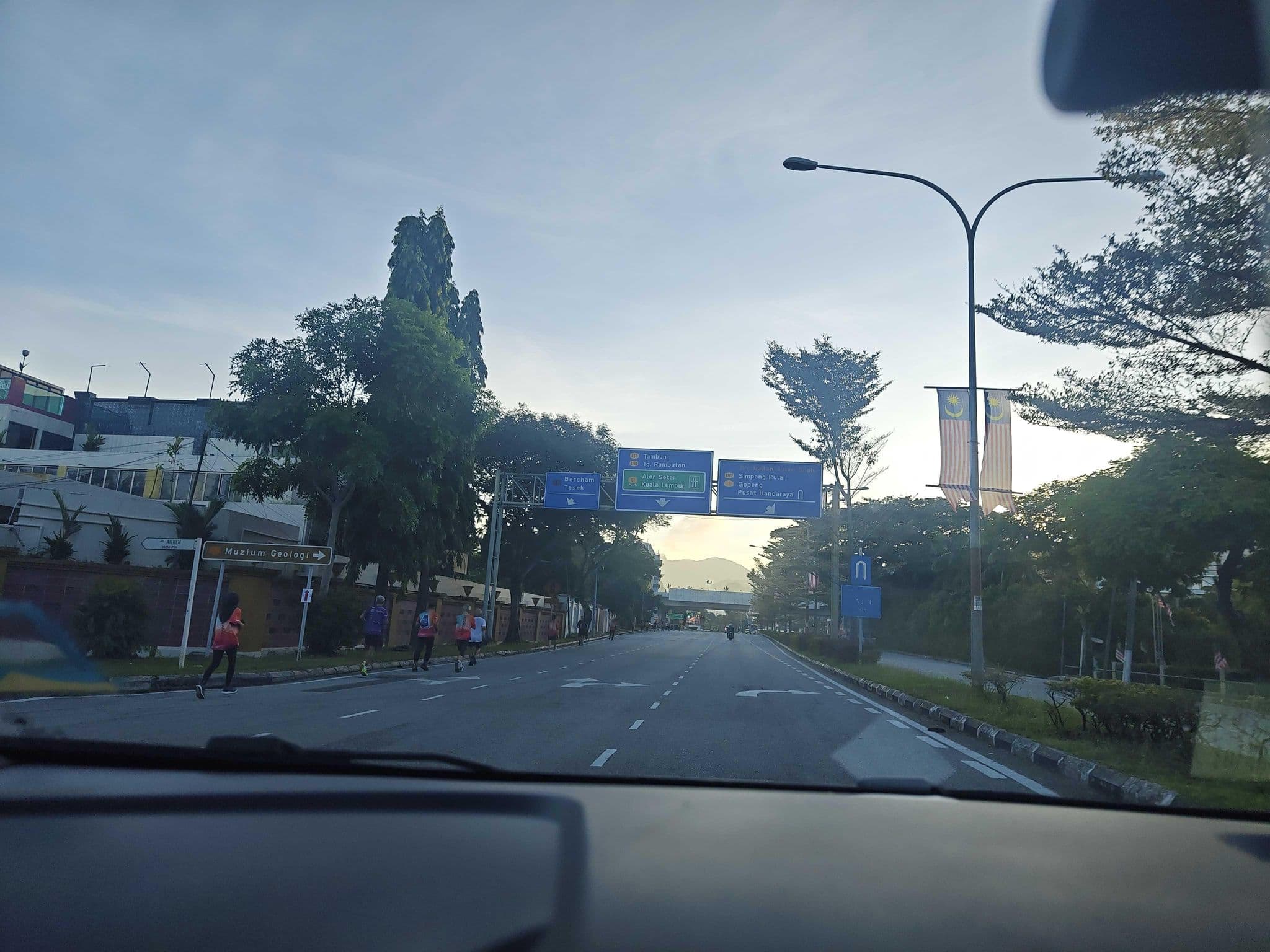 Street view near Canning Suites Apartment, Ipoh — © jeskierv (CC BY-SA · Mapillary)