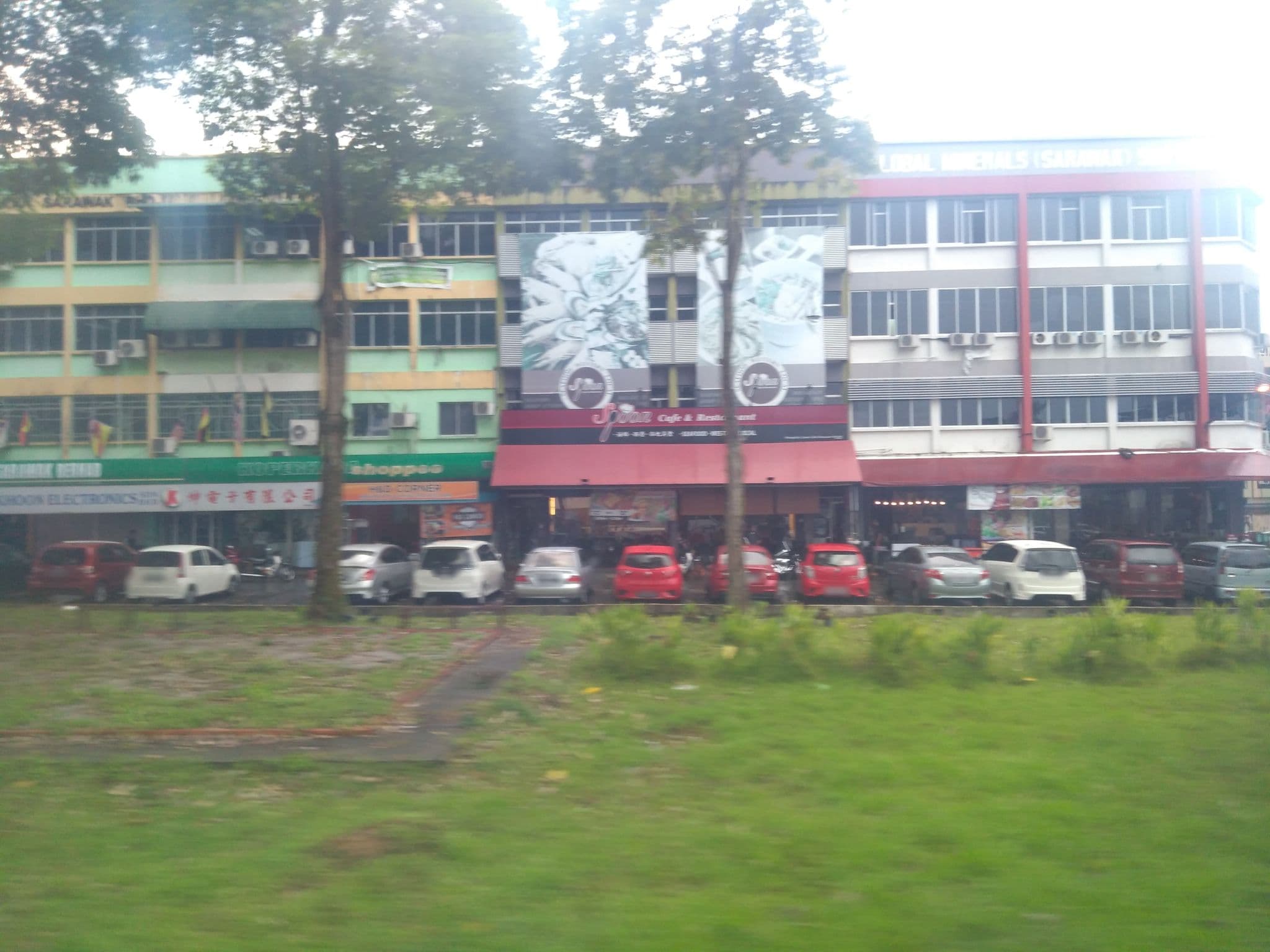 Street view near Eden-I, Kuching — © remonet (CC BY-SA · Mapillary)
