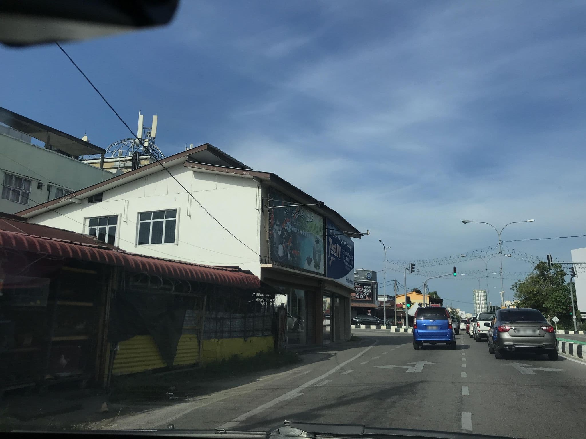 Street view near Hotel Suri, Kota Bharu — © Jeddy (CC BY-SA · Mapillary)