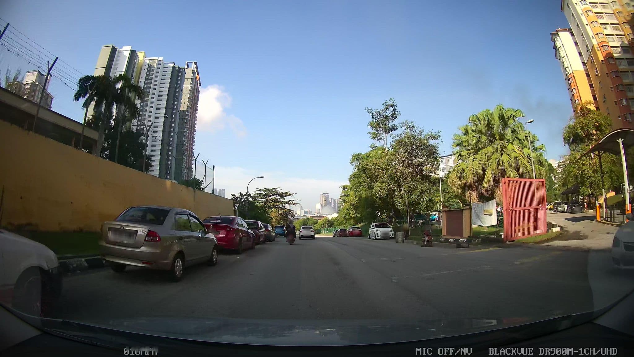 Street view near Desa Tunku Mariam Military Quarters, Kampong Datuk Keramat — © kaart_3 (CC BY-SA · Mapillary)