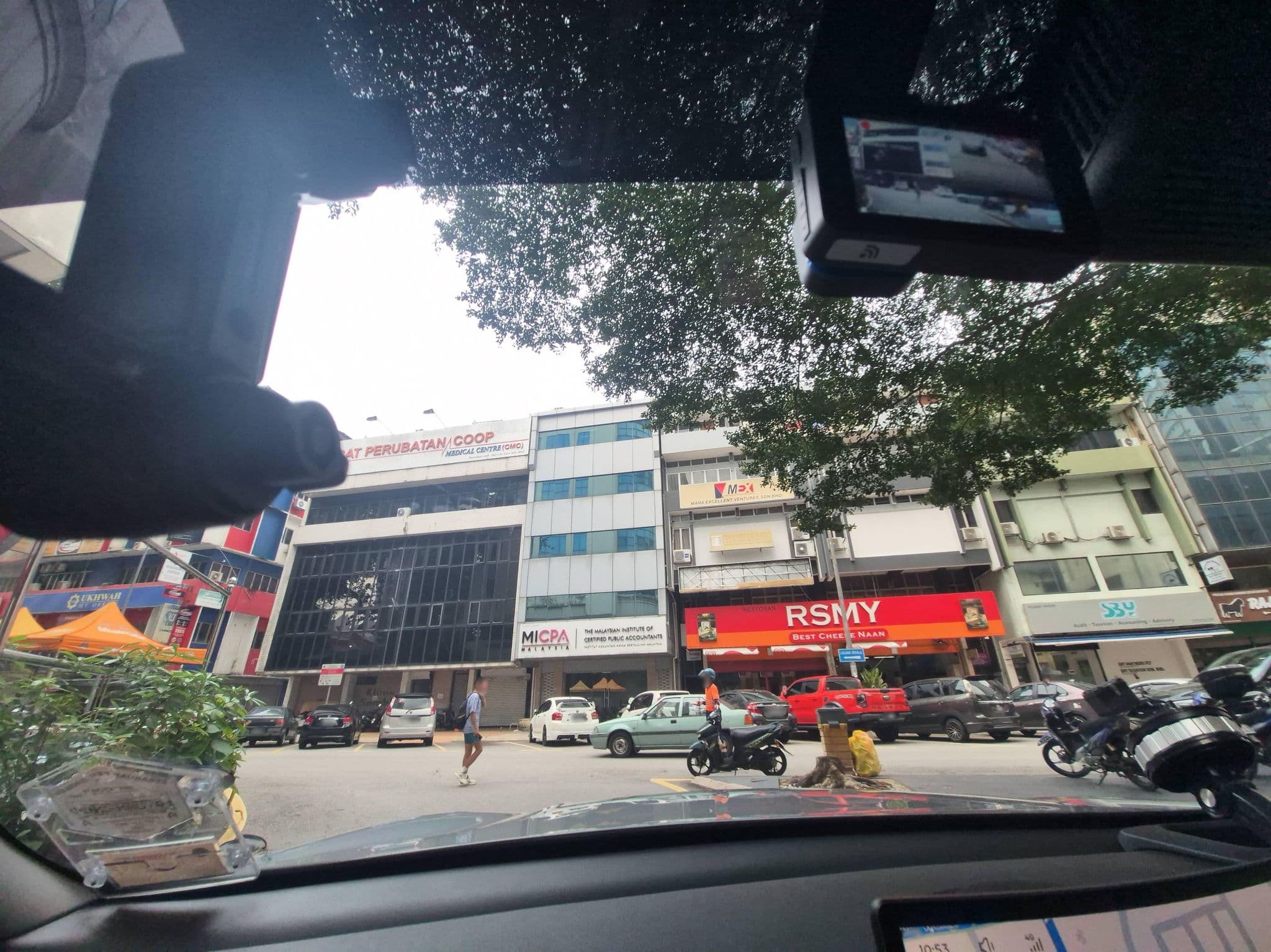 Street view near M Hotel, Kampung Baru — © lin_wang (CC BY-SA · Mapillary)