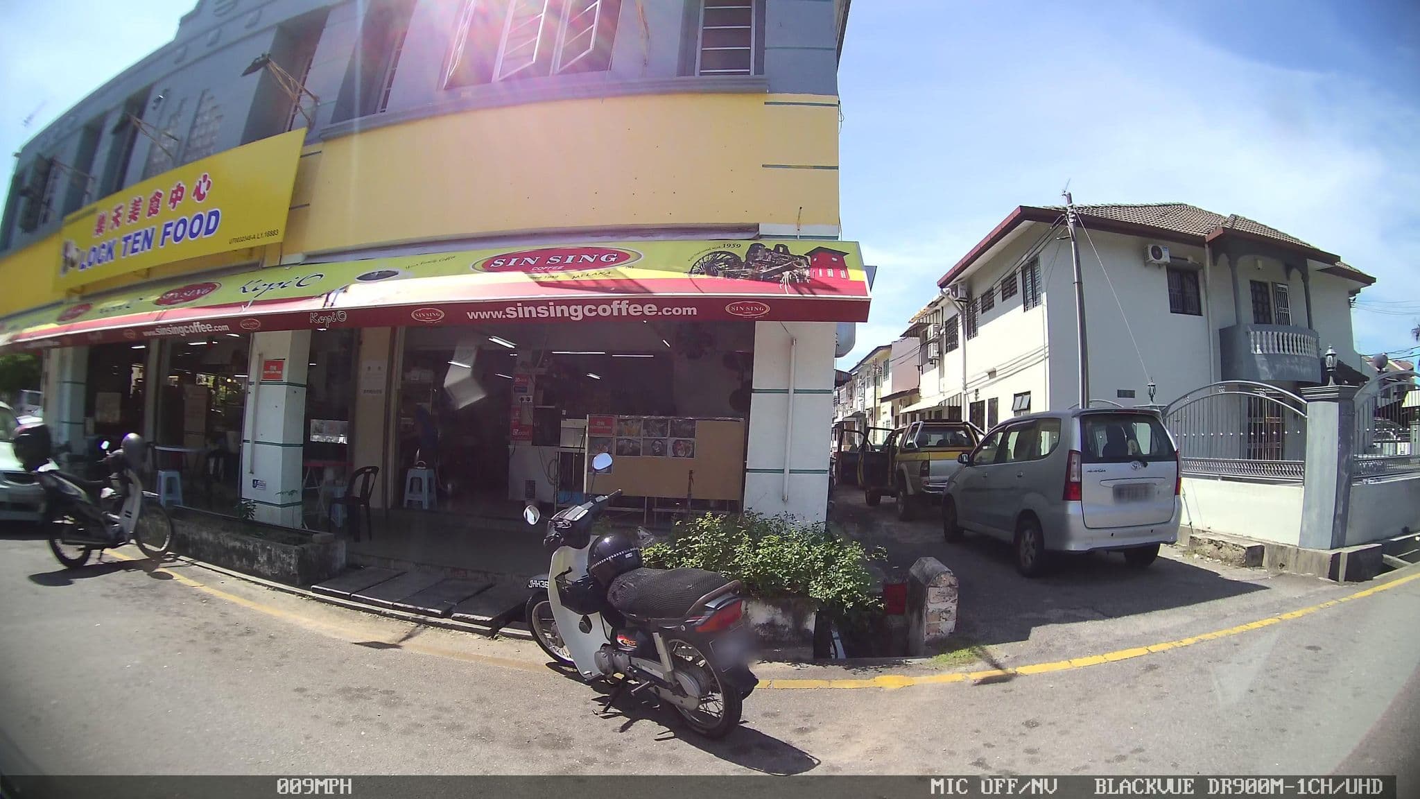 Street view near Heaven INN, Malacca