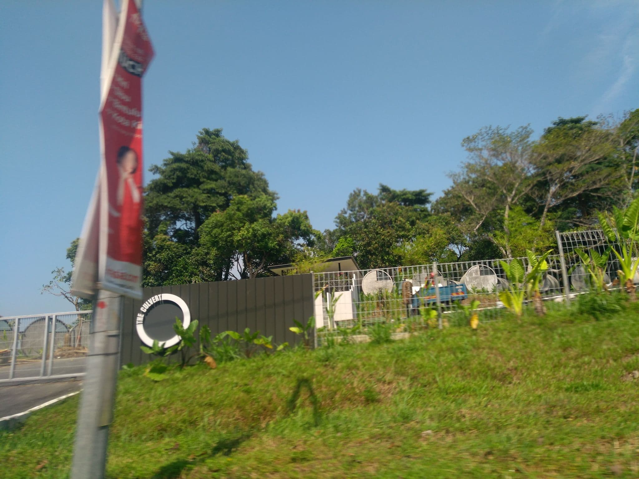 Street view near The Culvert, Metro City New Township — © remonet (CC BY-SA · Mapillary)
