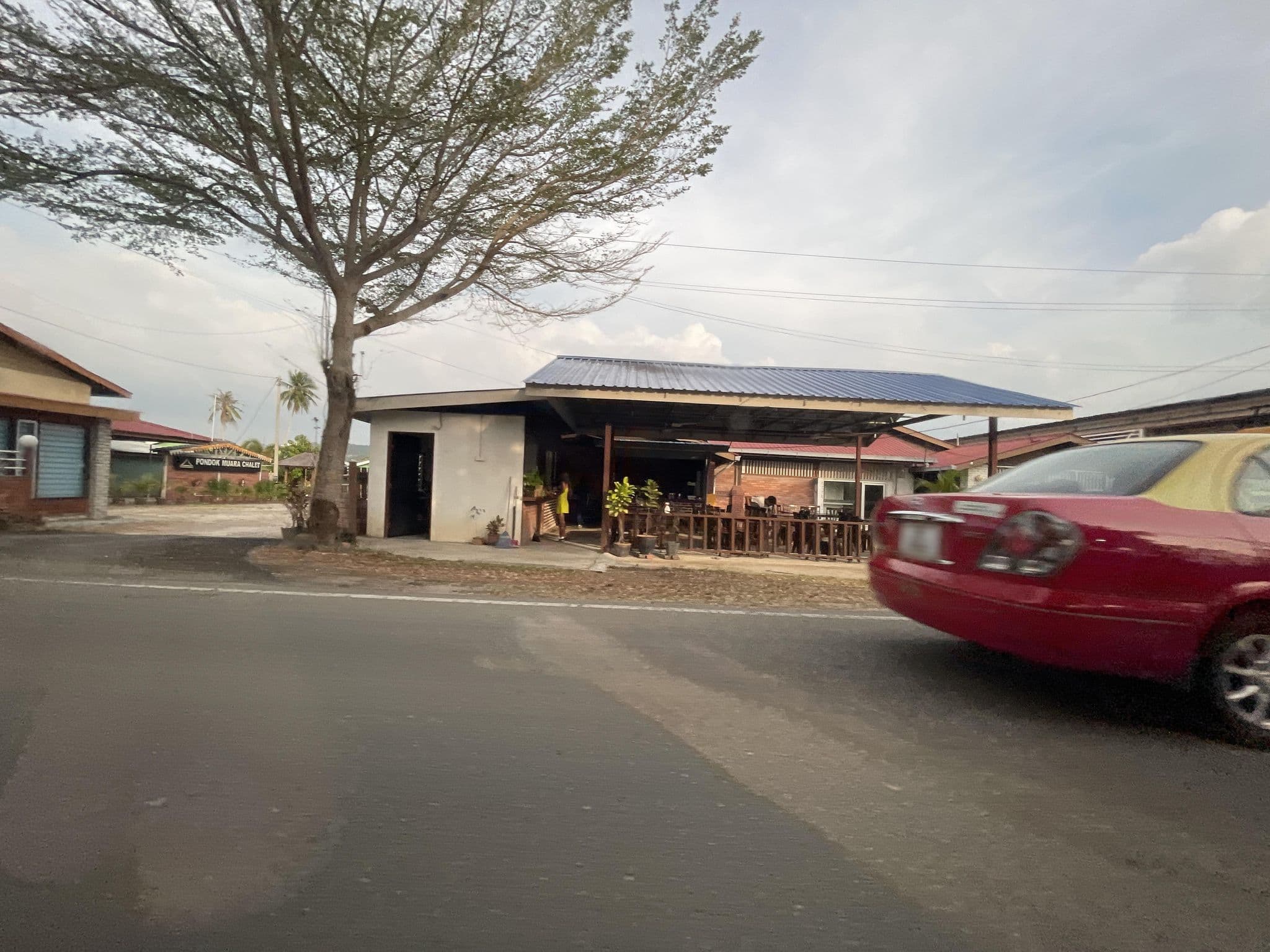 Street view near The Daun, Pantai Cenang — © filipb (CC BY-SA · Mapillary)
