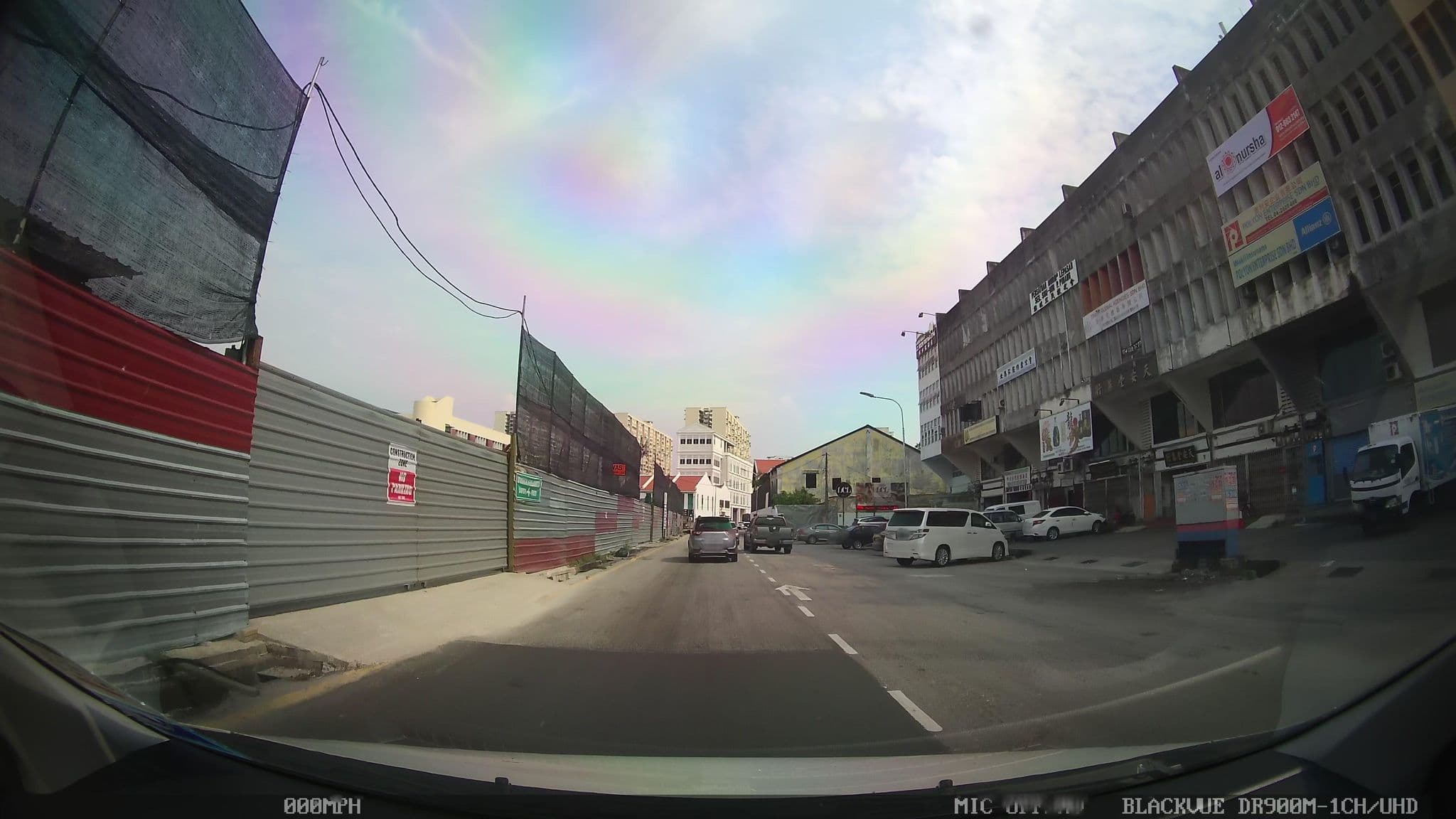 Street view near Fifth Avenue Hotel, George Town
