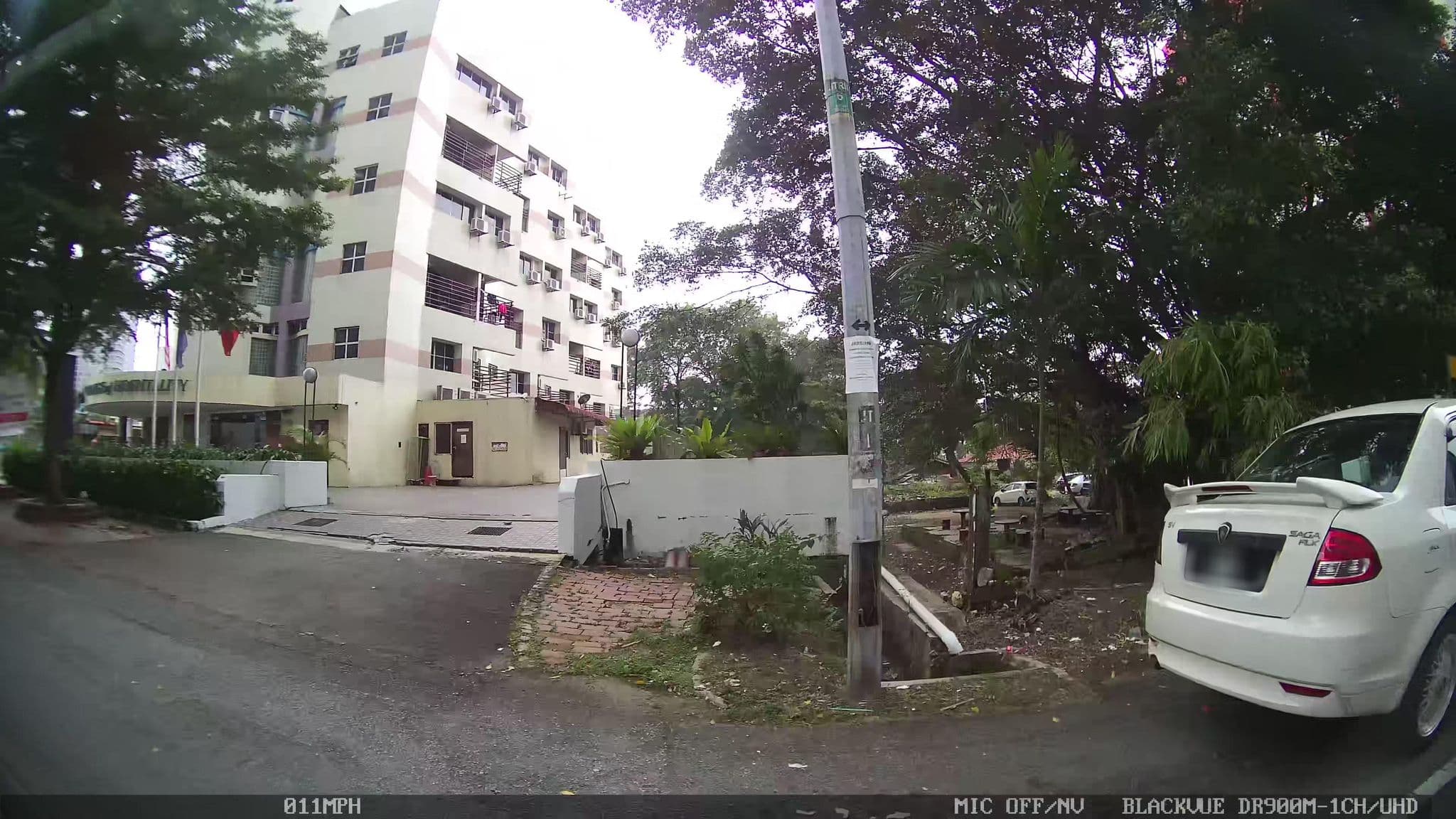 Street view near Grand Bluewave Hotel, Johor Bahru — © kaart_3 (CC BY-SA · Mapillary)