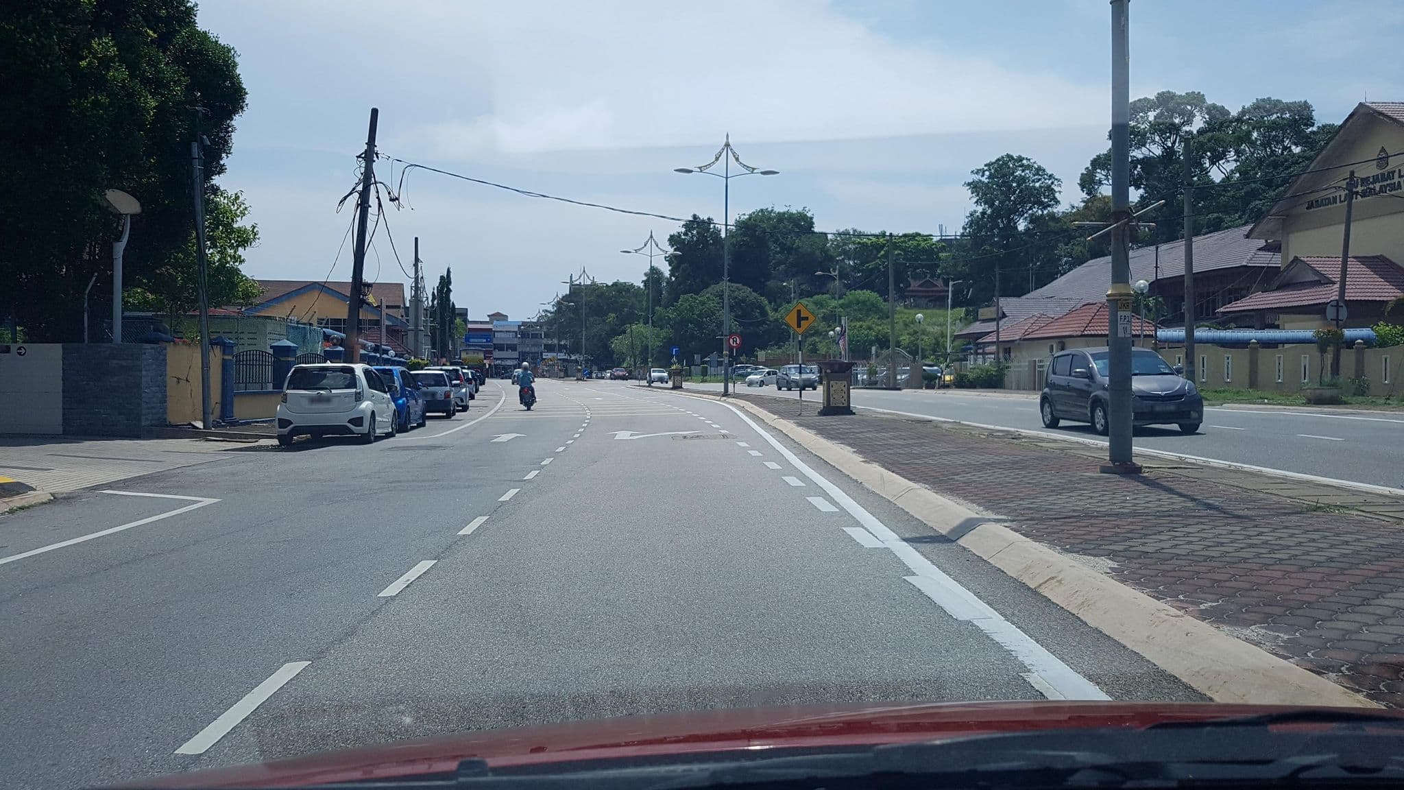 Street view near Felda Residence, Kuala Terengganu — © aaronshenhao (CC BY-SA · Mapillary)