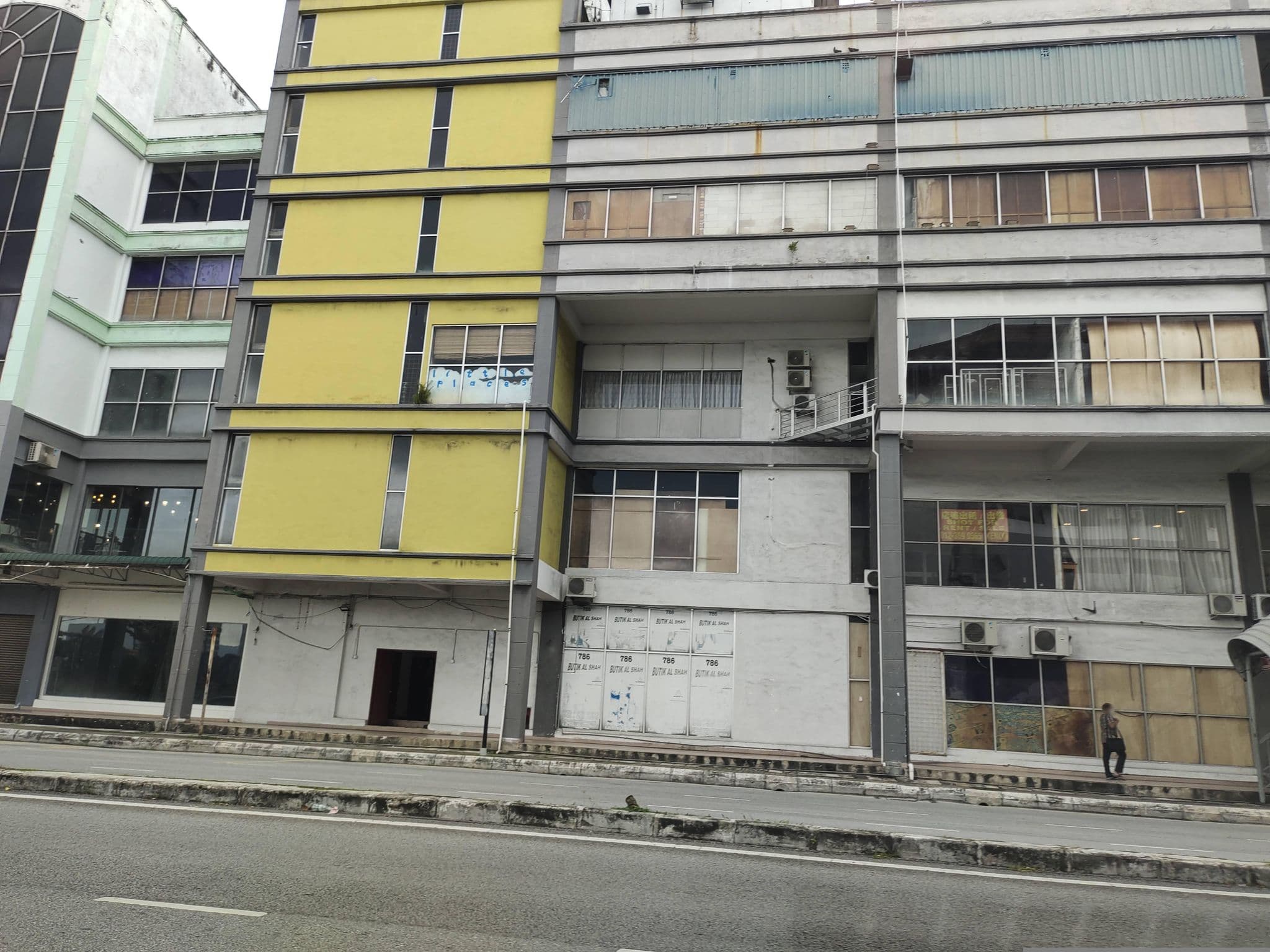 Street view near Carlton Star Hotel, Seremban — © zh9567 (CC BY-SA · Mapillary)