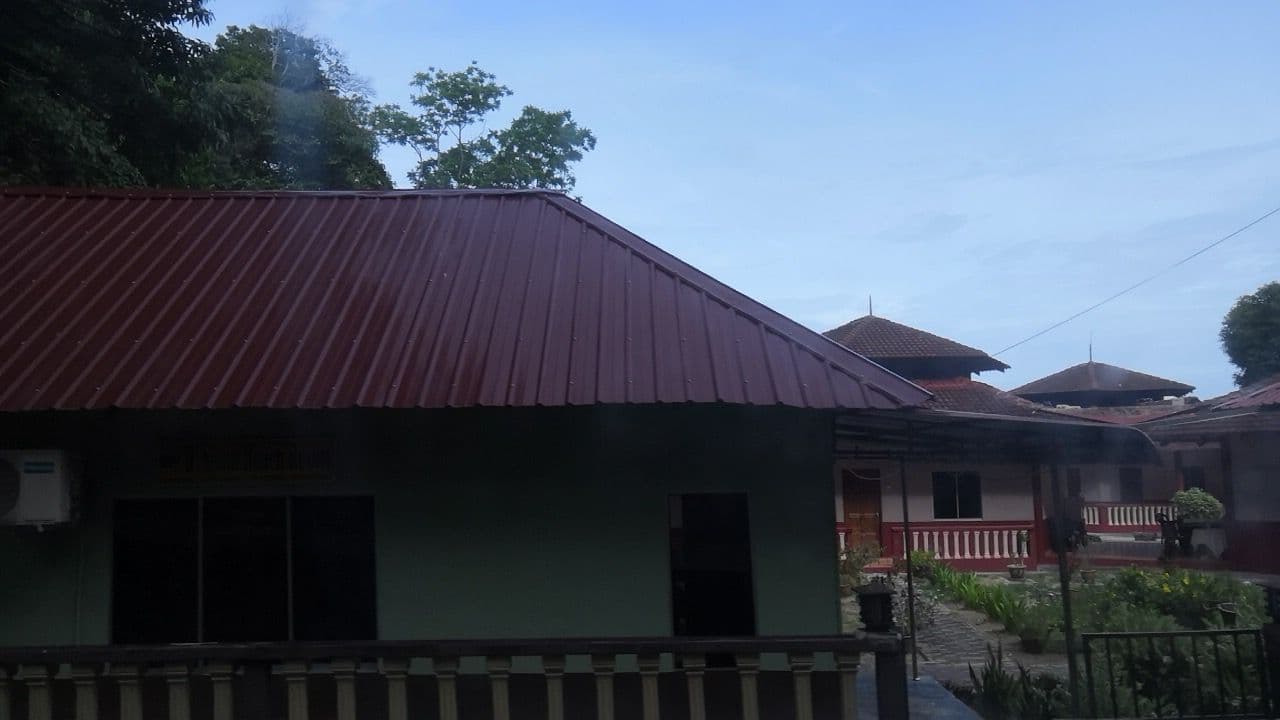 Street view near D' Senja Beach Resort, Pangkor — © amira_natasha (CC BY-SA · Mapillary)