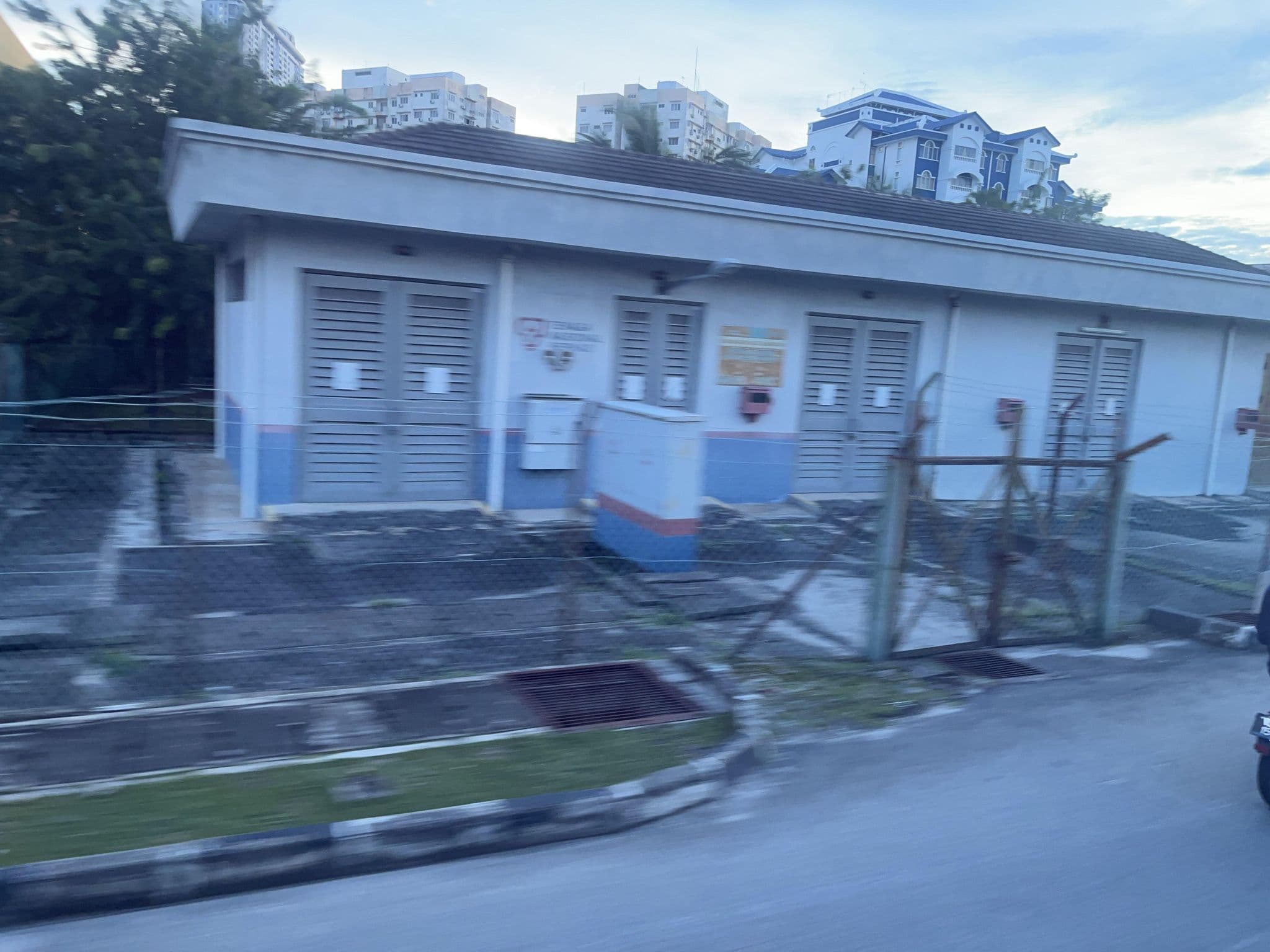 Street view near Arenaa Deluxe Boutique Hotel, Ujong Pasir — © DriveWithHoang (CC BY-SA · Mapillary)