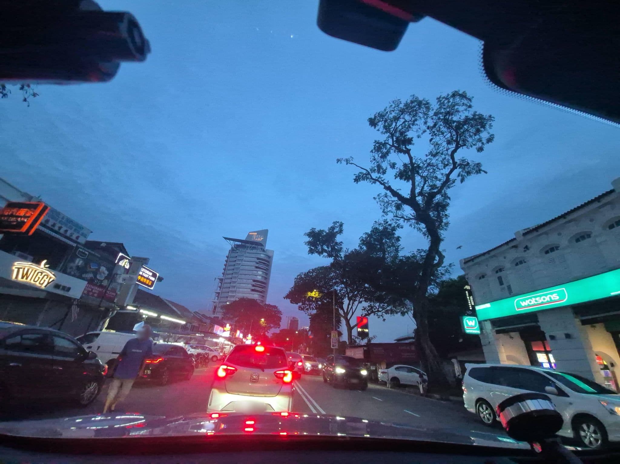 Street view near Macalister Hotel, George Town