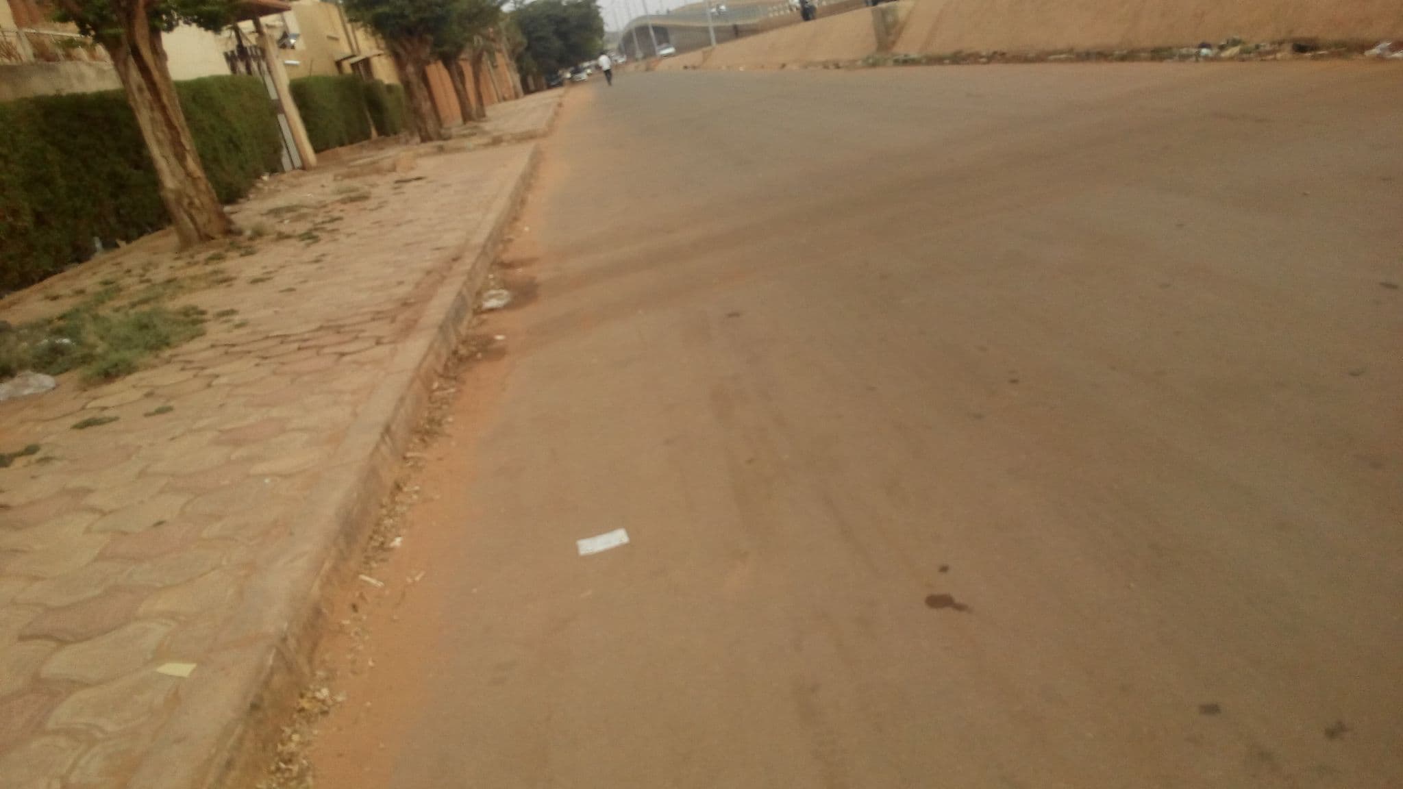 Street view near Hotel Oasis, Niamey — © fatima (CC BY-SA · Mapillary)