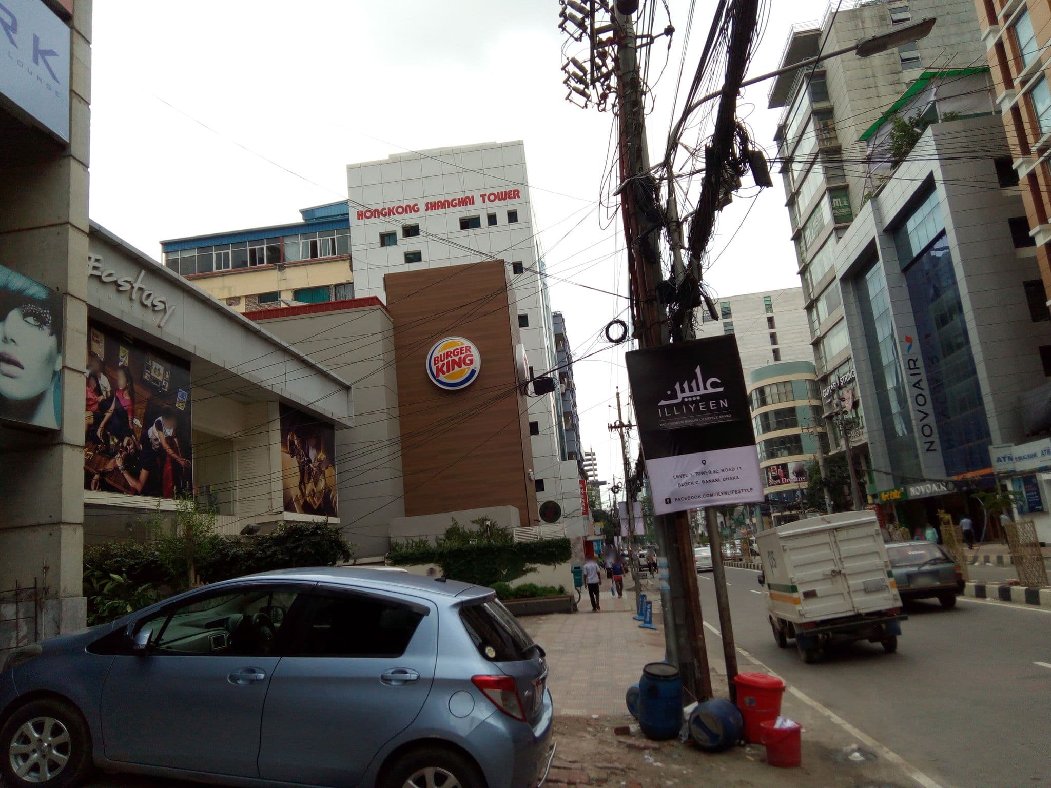 Street view near Platinum Grande, Kafrul — © mapdhaka (CC BY-SA · Mapillary)