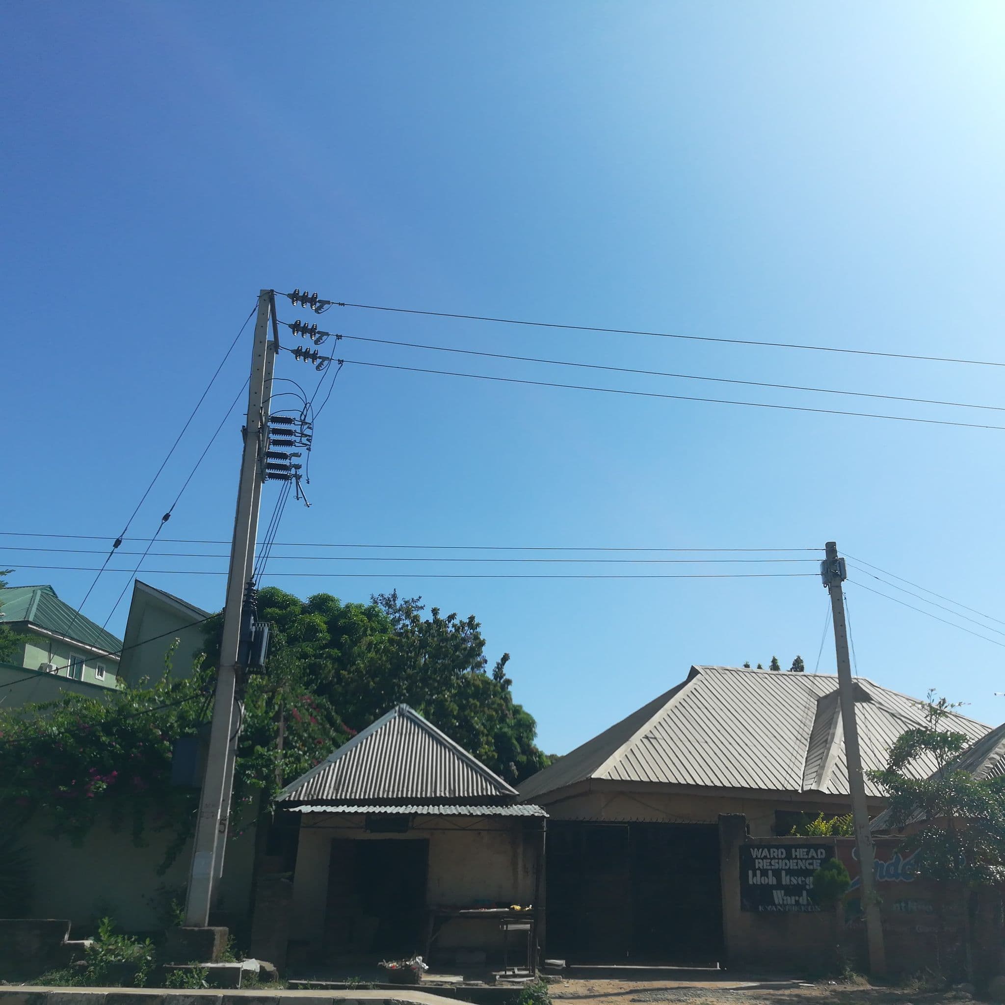Street view near De Eden Garden, Jos — © ralebipim (CC BY-SA · Mapillary)