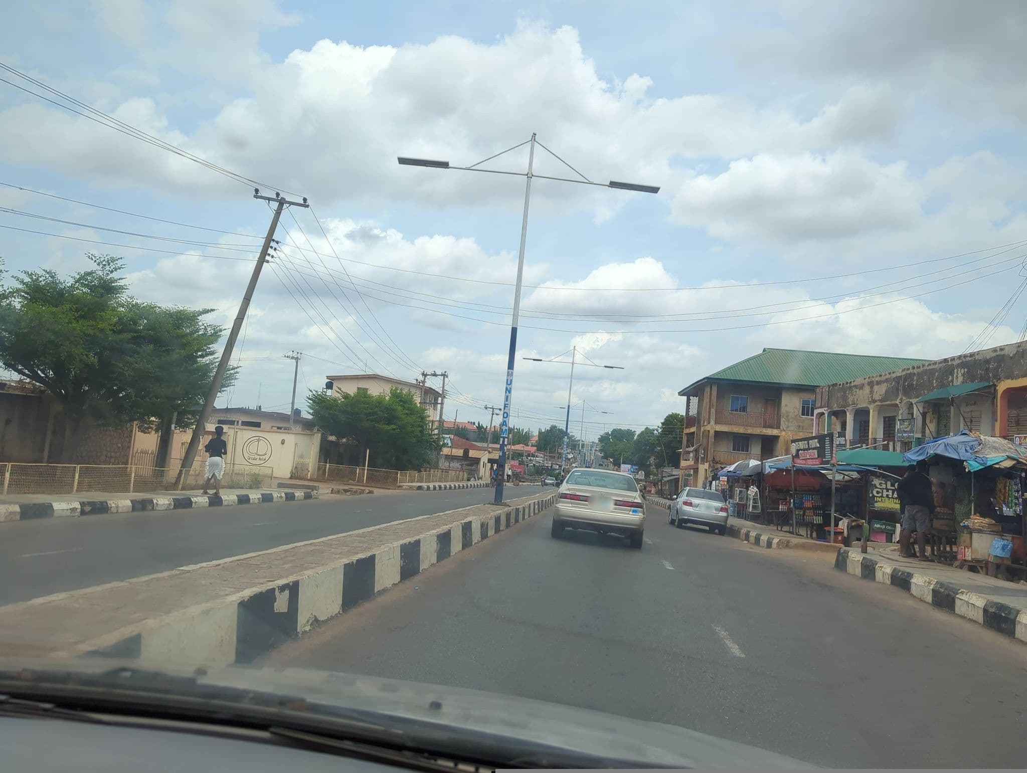 Street view near 2 New Yidi Rd, Oko Erin 240101, Kwara, Nigeria, Ilorin — © Joemetric (CC BY-SA · Mapillary)