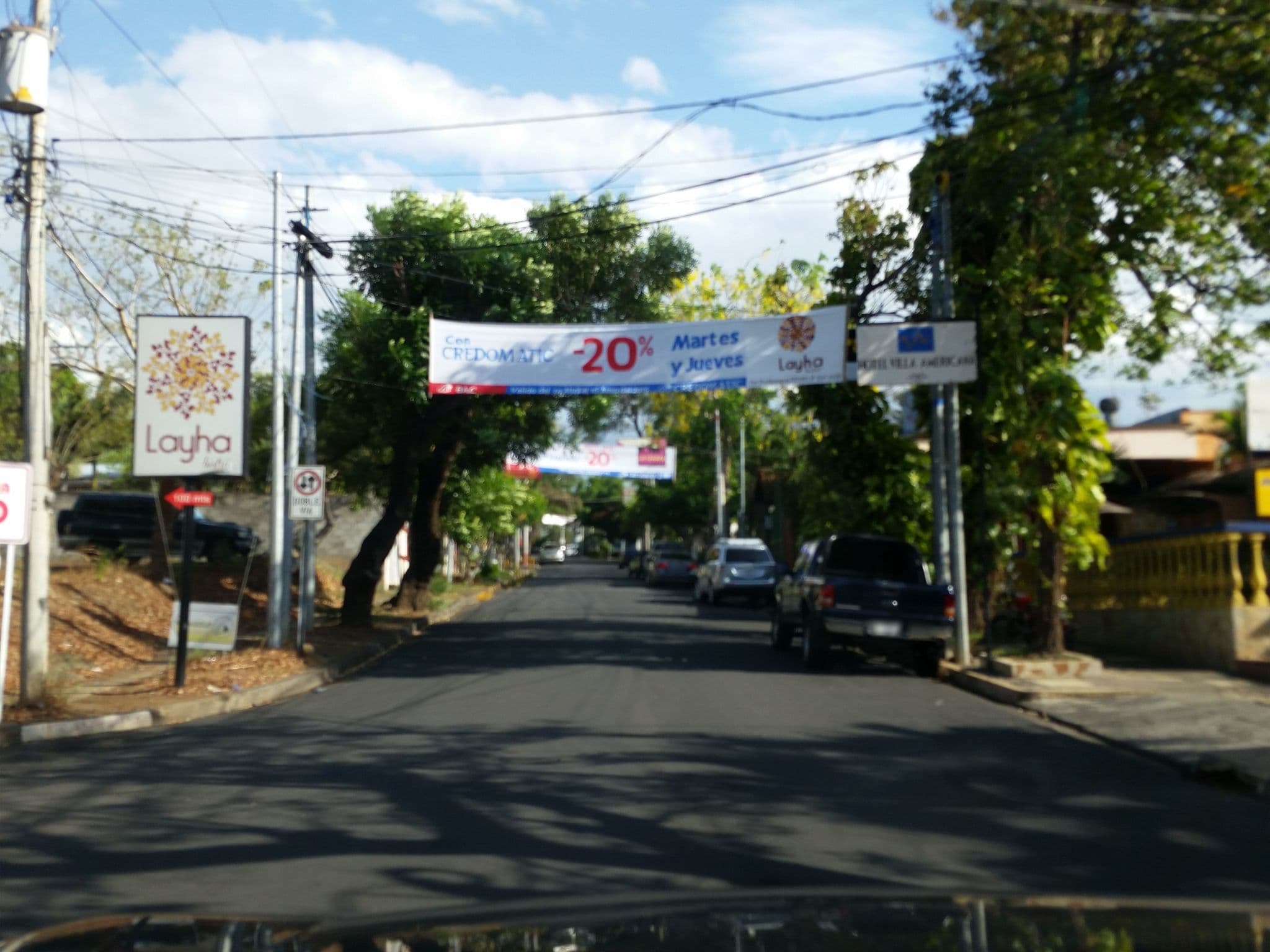 Street view near Hotel Villa Americana, Managua