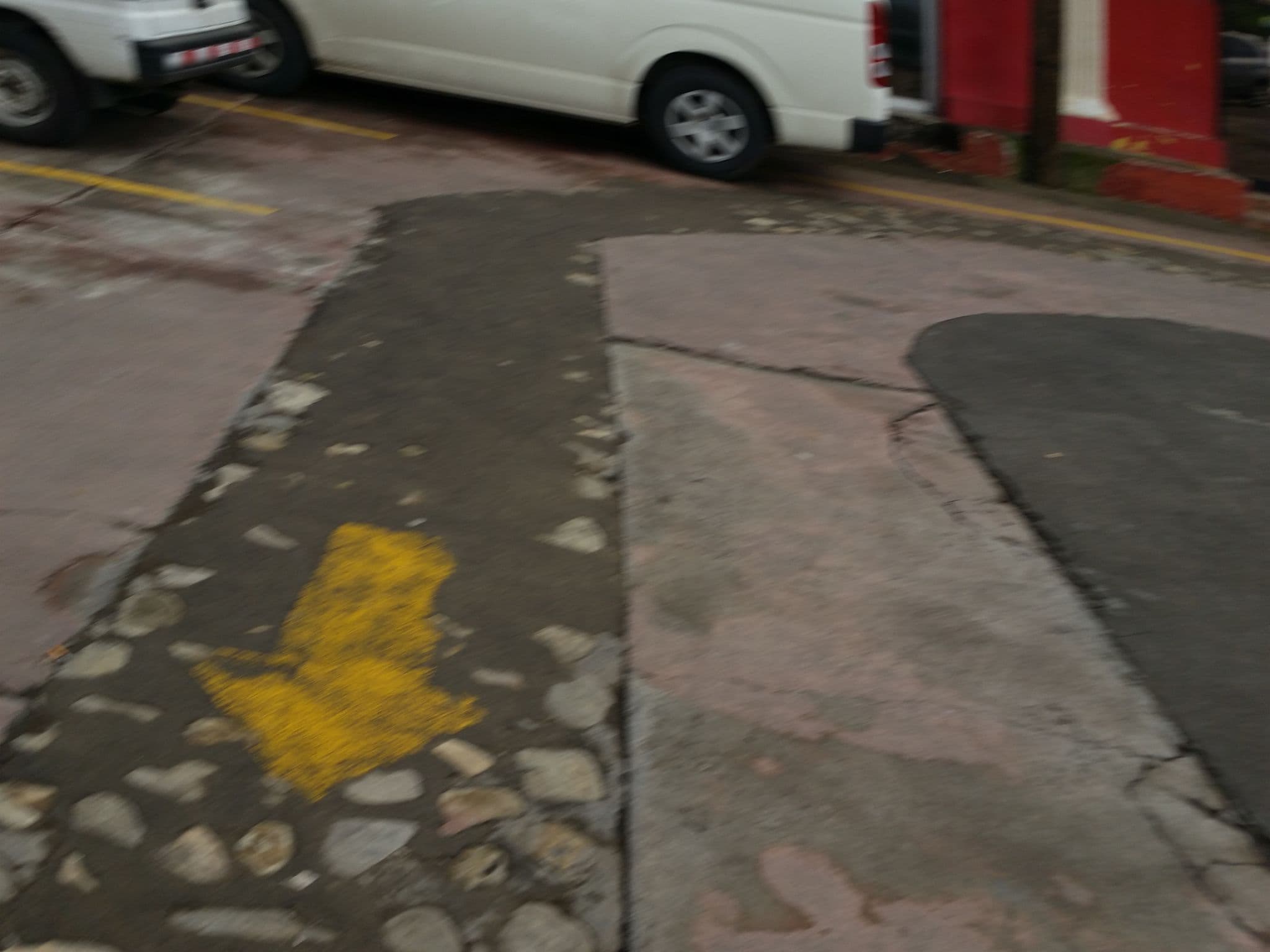 Street view near Santo Domingo Imperial, Managua