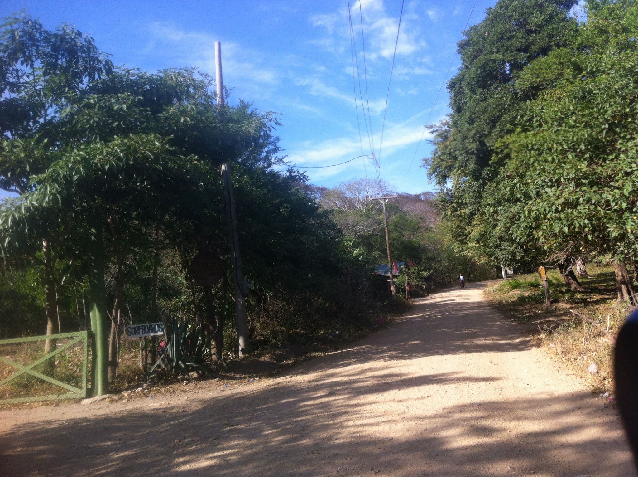 Street view near Amarillo del Mar, Tola — © lumi (CC BY-SA · Mapillary)
